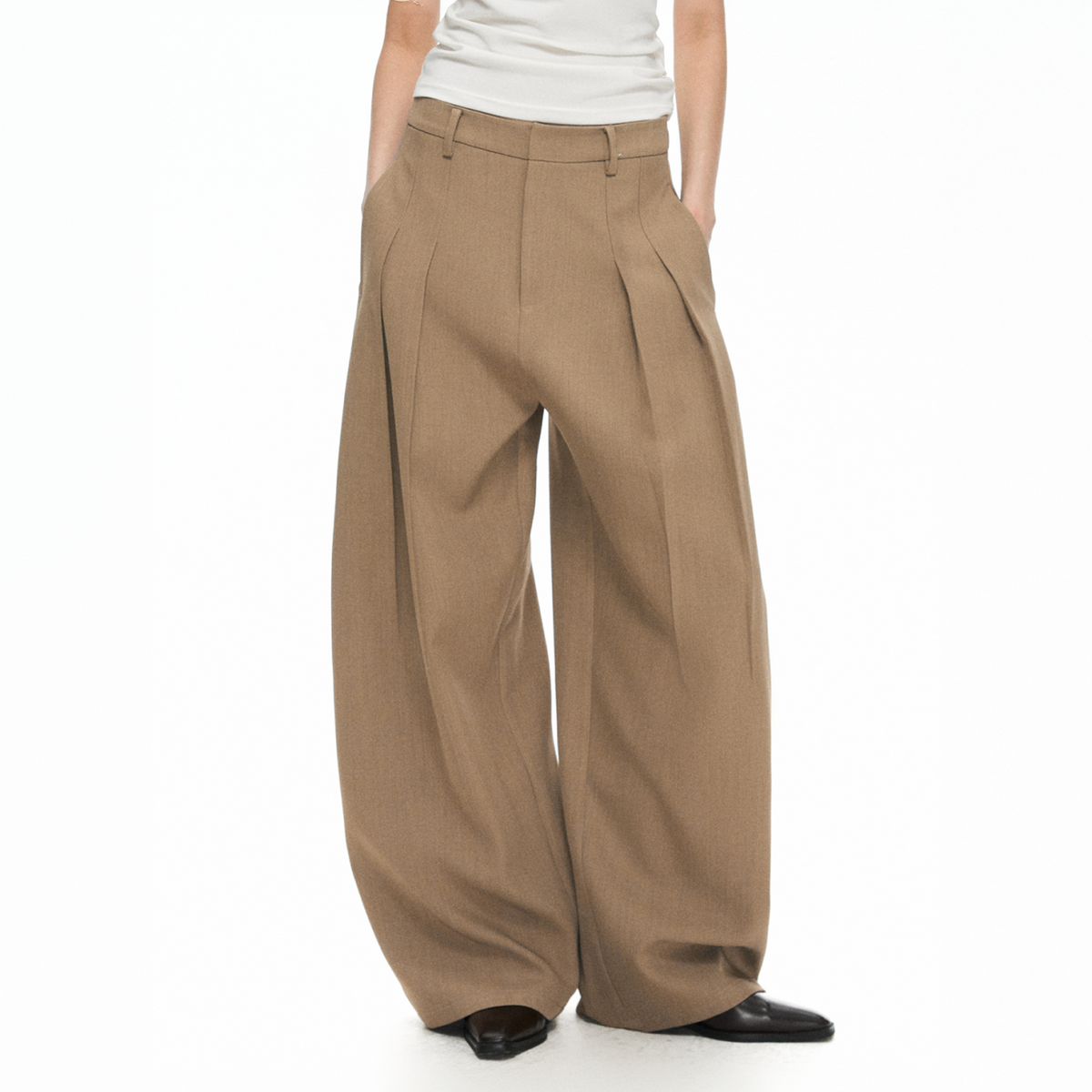 TGNS Pleated Curved Wide-Leg Trousers