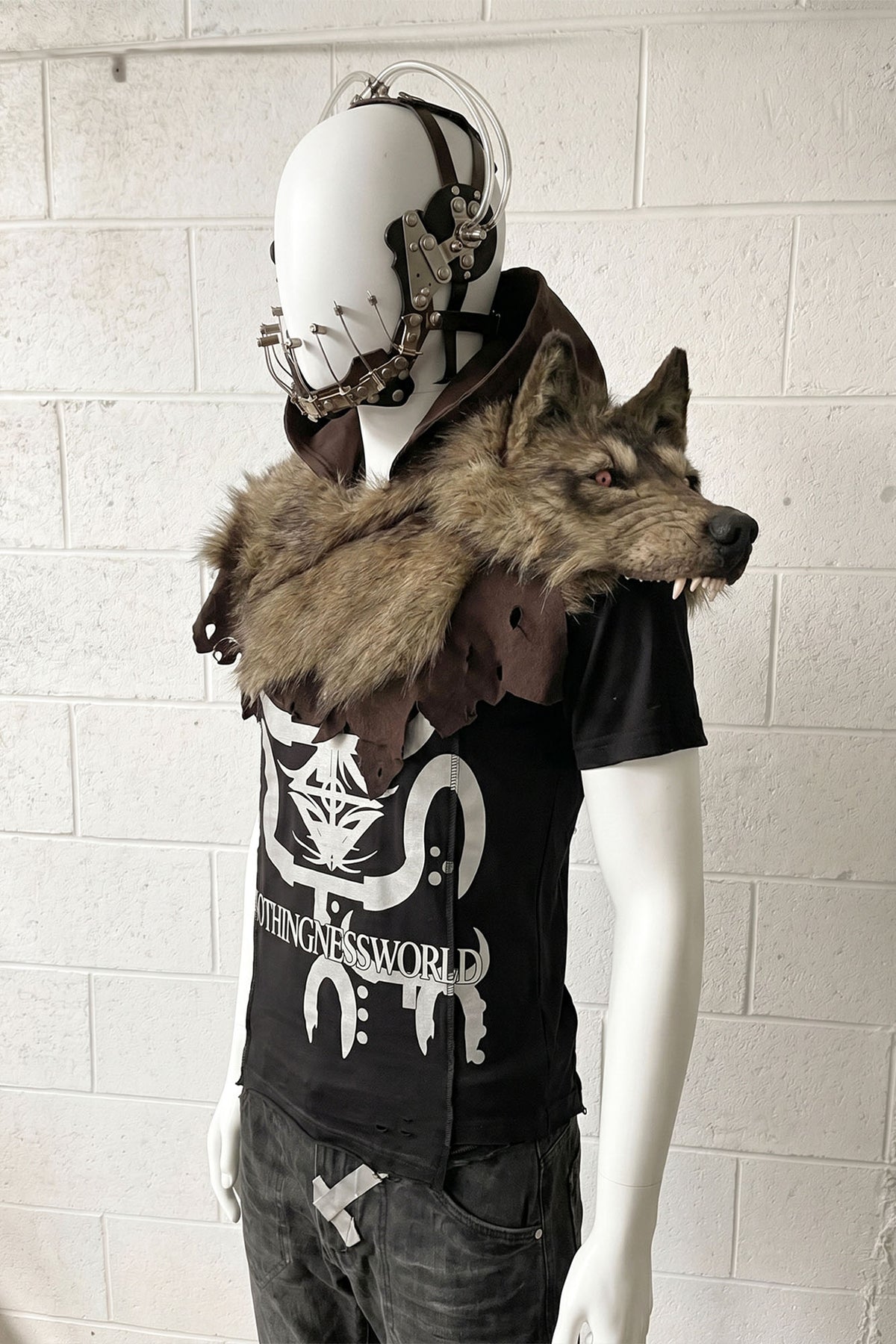 NOTHINGNESS WORLD Distressed Wormhole Graphic Boxy Tee