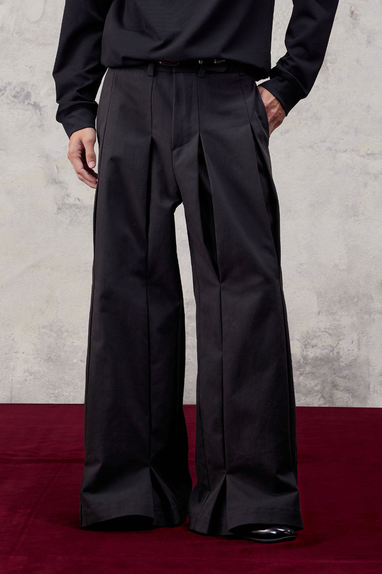 ALVNG AR ANTS Double Pleat Panel Wide-Leg Trousers