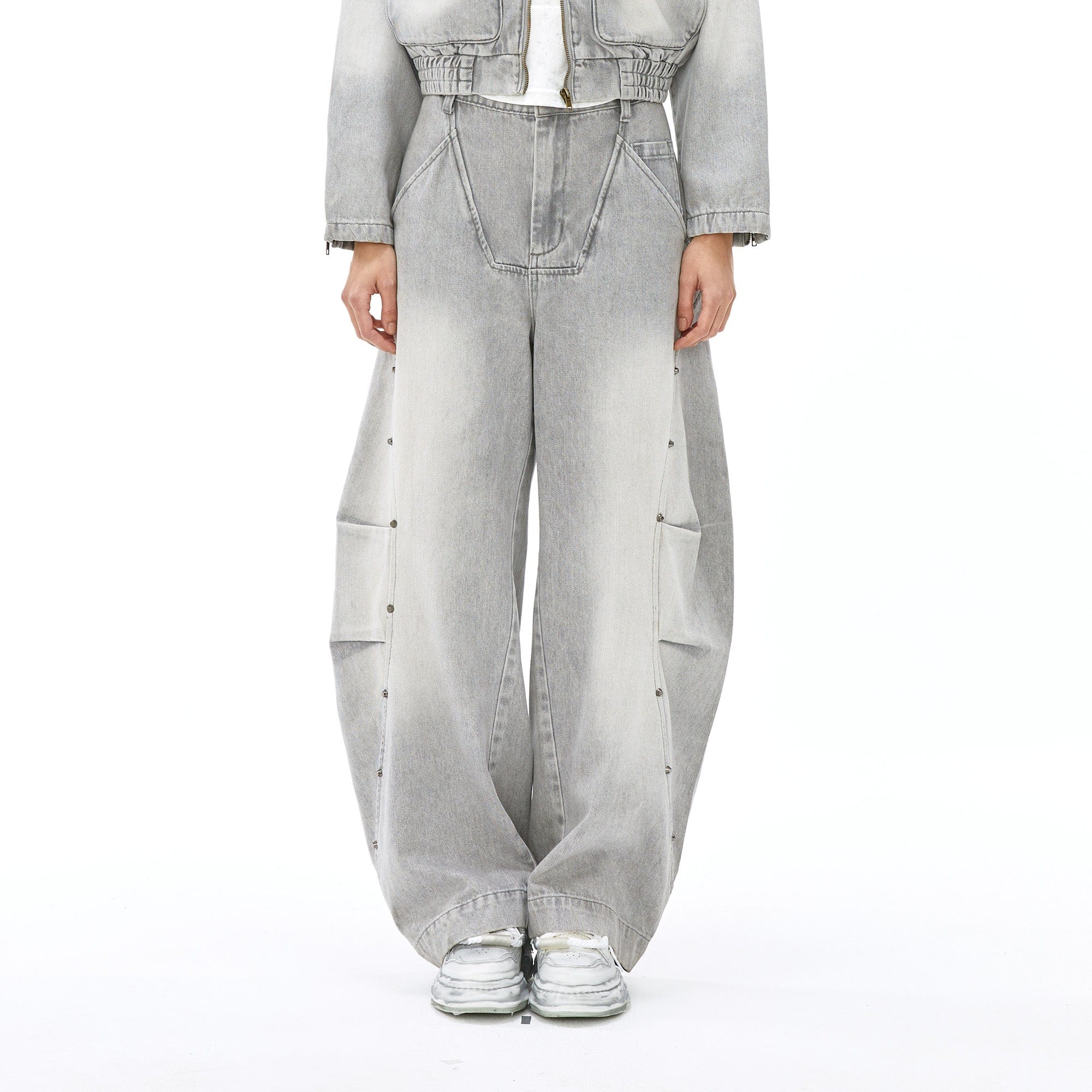 VANN VALRENCE Washed Riveted Curved-Seam Denim Pants