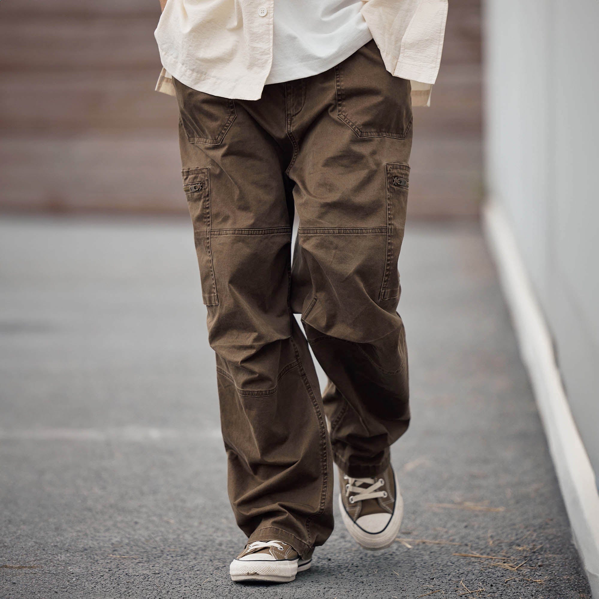 BANANA CLUB Zippered-Hem Multi-Pocket Crinkled Cargo Pants
