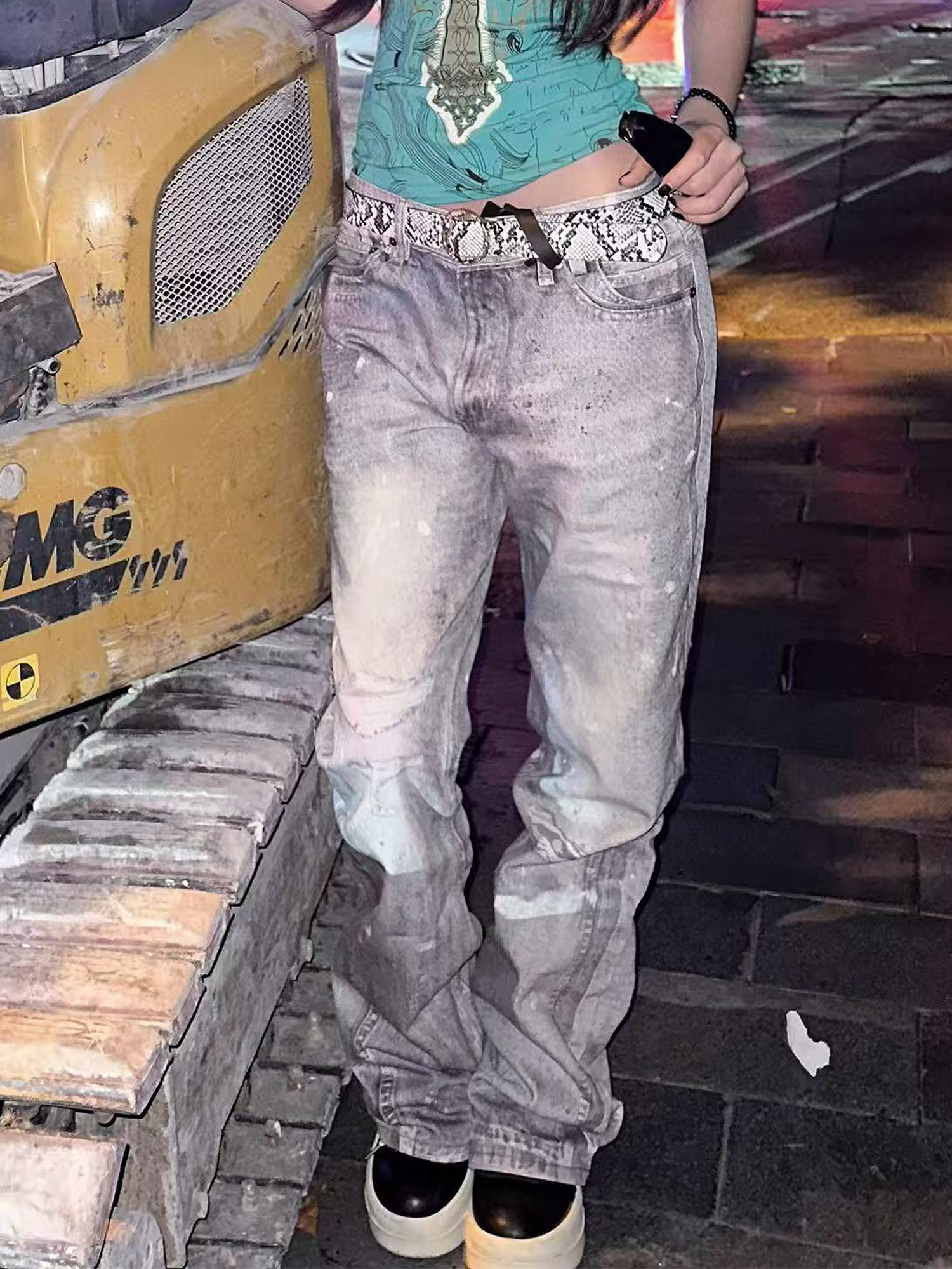 WANNA LAB Distressed Washed Paint-Splattered Flared Jeans