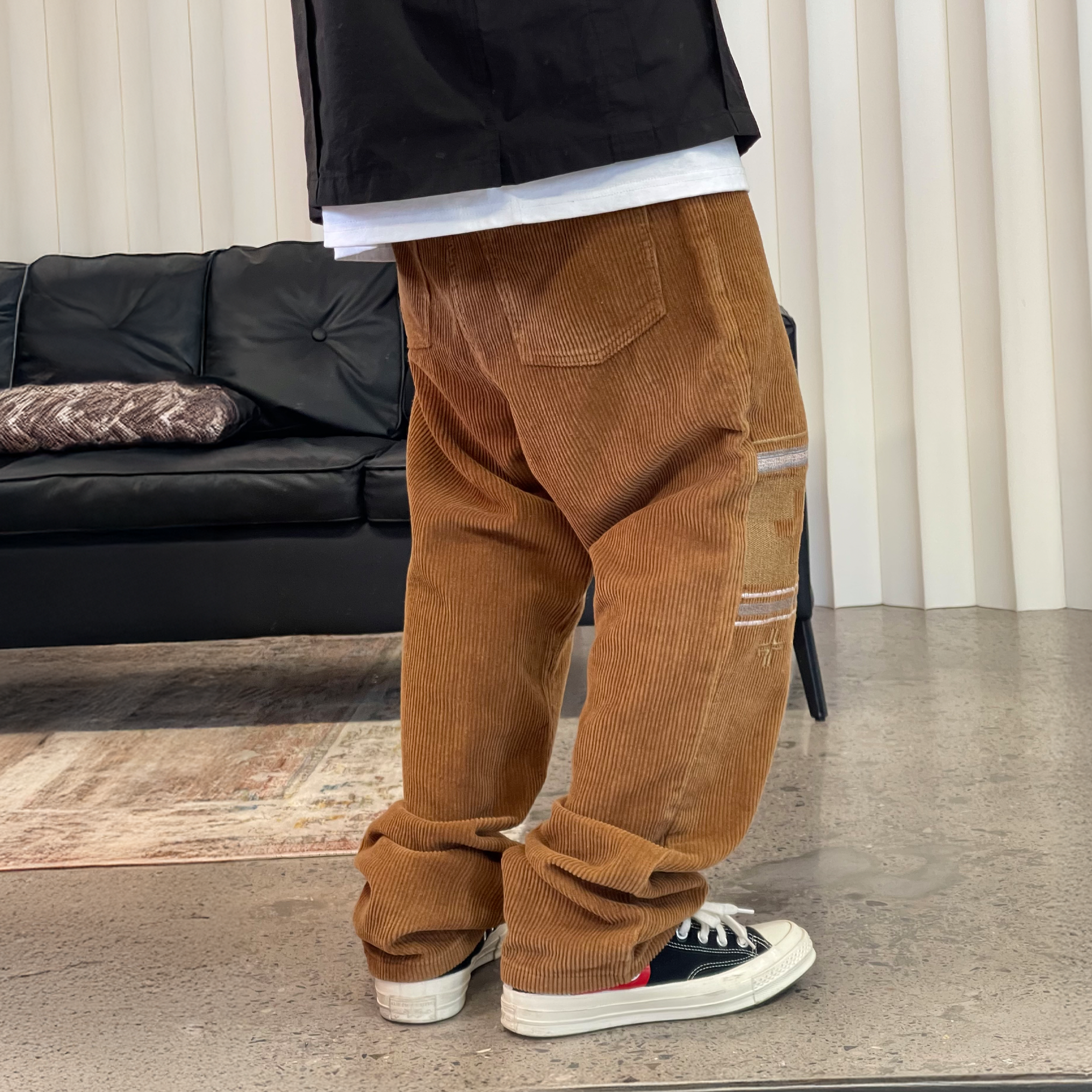 ME DA IGUAL Embroidered Corduroy Straight-Leg Pants