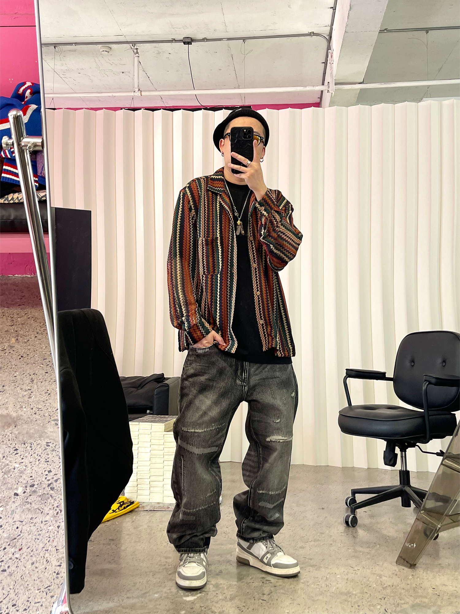 ME DA IGUAL Washed Destroyed Patch Straight-Leg Jeans