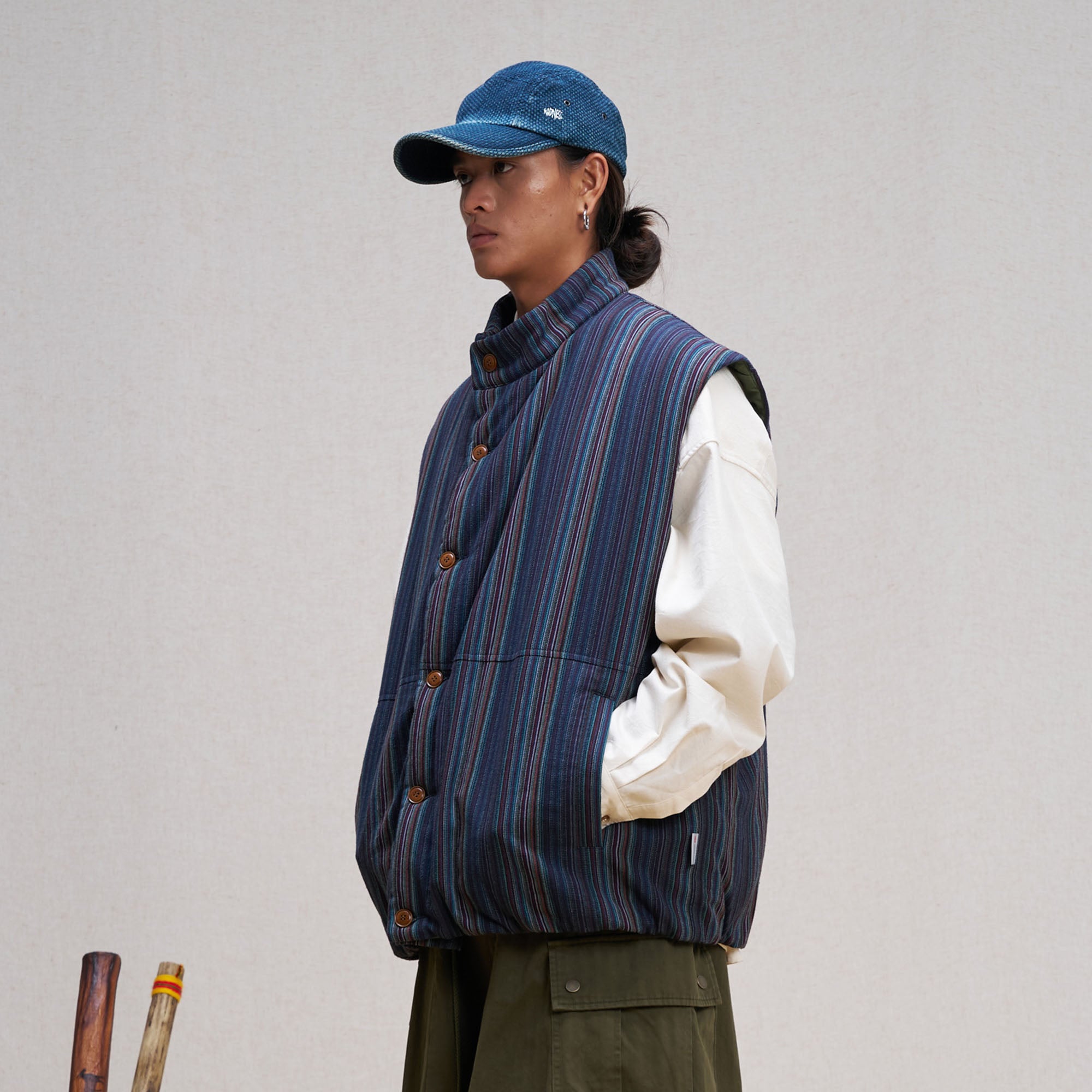 UNLIMITED MOTE Stripe Stand-Collar Padded Vest