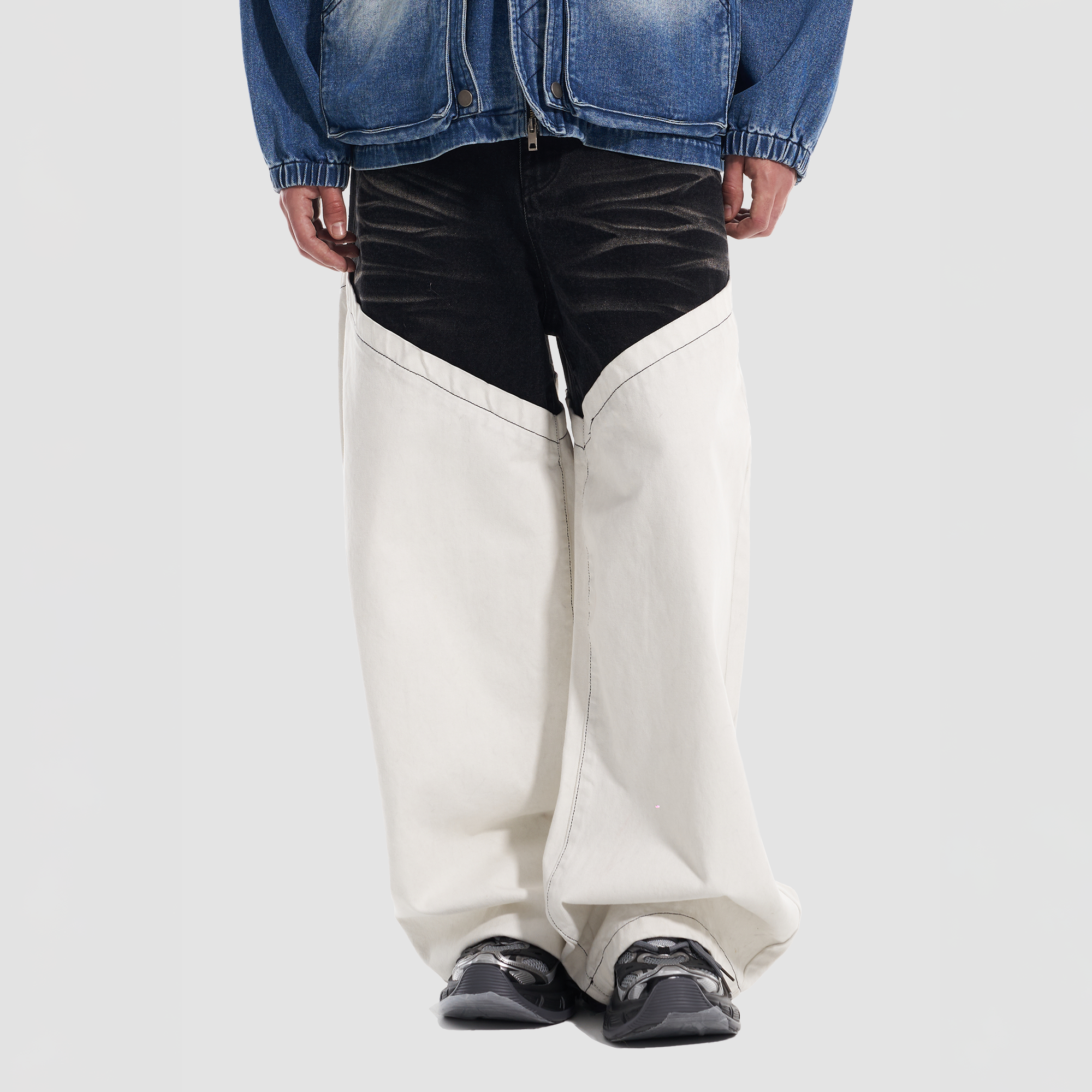 VANN VALRENCE Washed Contrast Panel Oversized Jeans