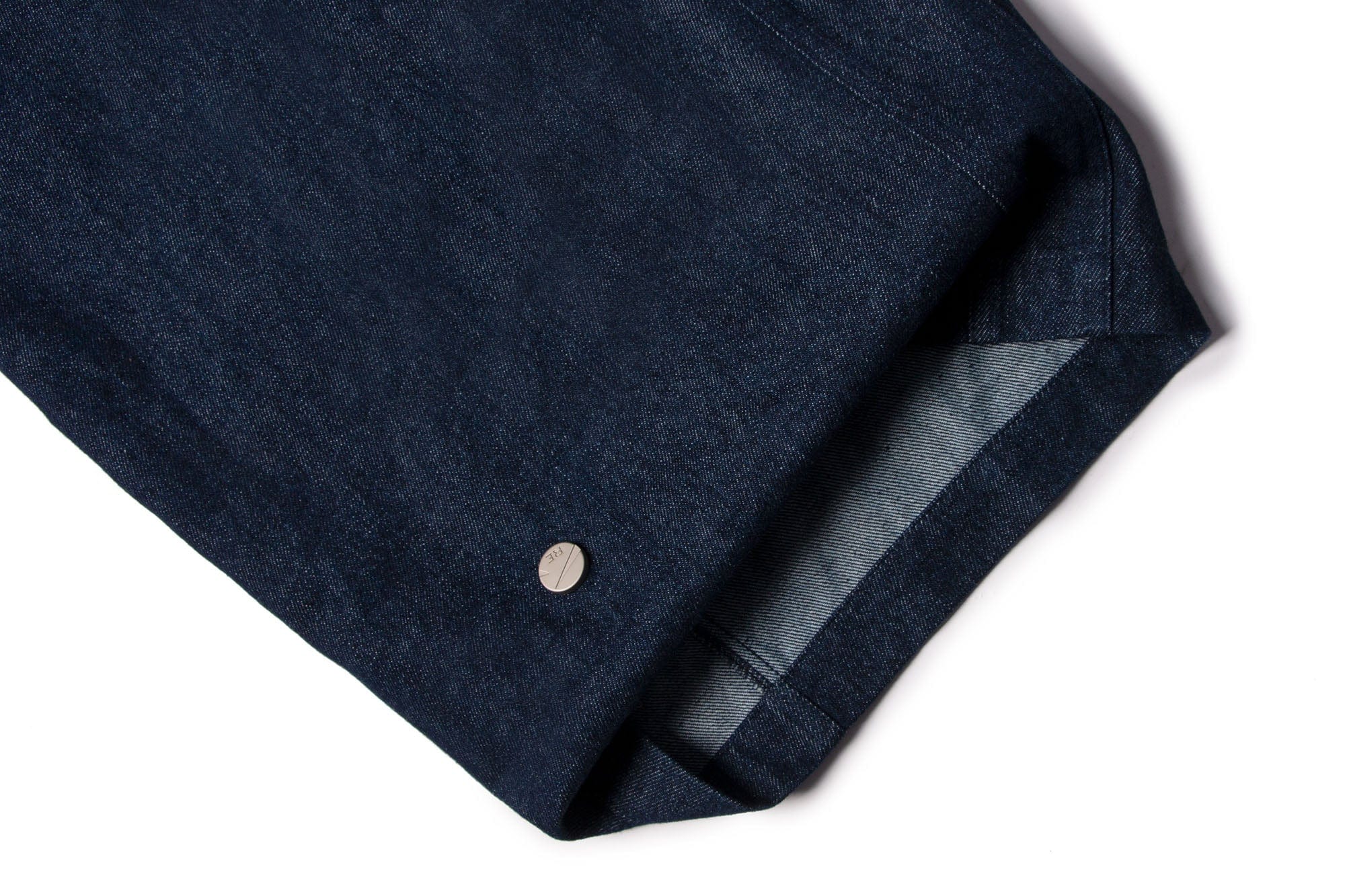 RELABEL Washed Crinkled Strap Wide-Leg Jeans