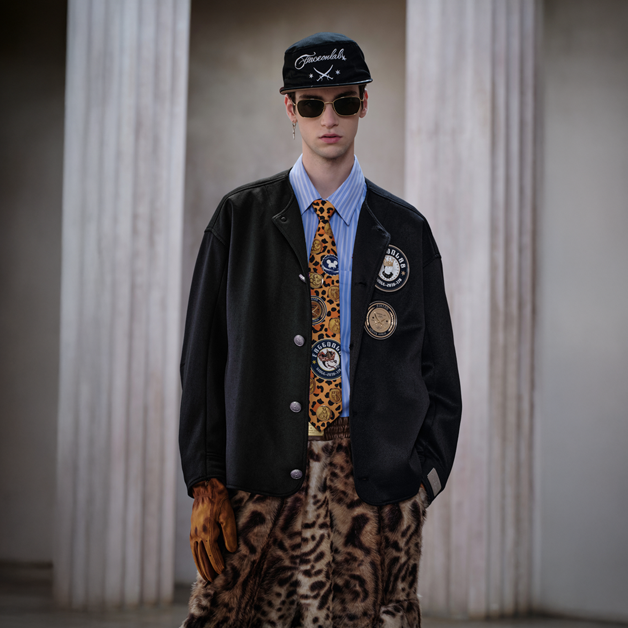 FACEONLAB Essential Badge Crewneck Jacket