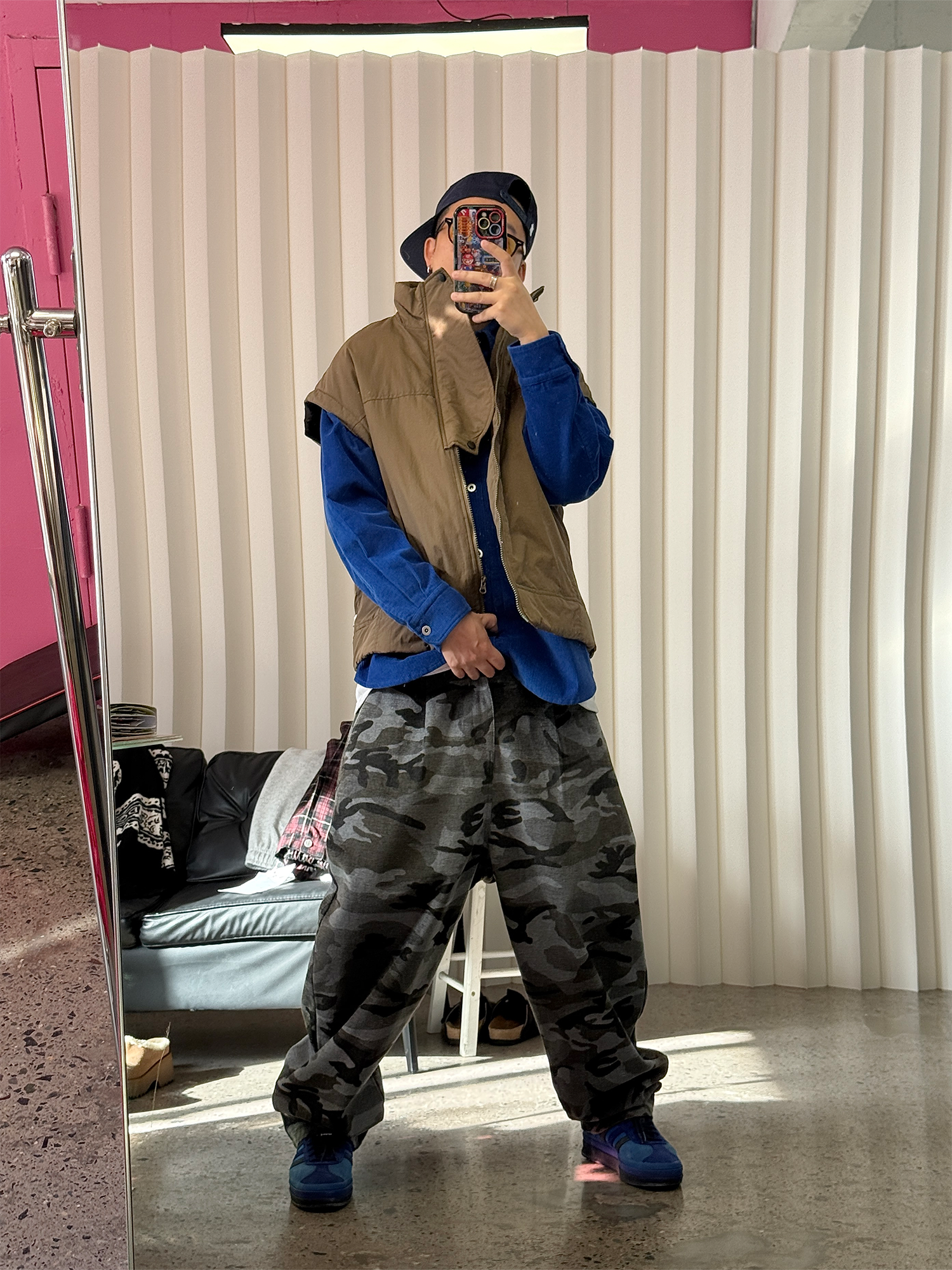 ME DA IGUAL Camo Elastic Waistband Tappered Pants, premium urban and streetwear designers apparel on PROJECTISR.com, ME DA IGUAL