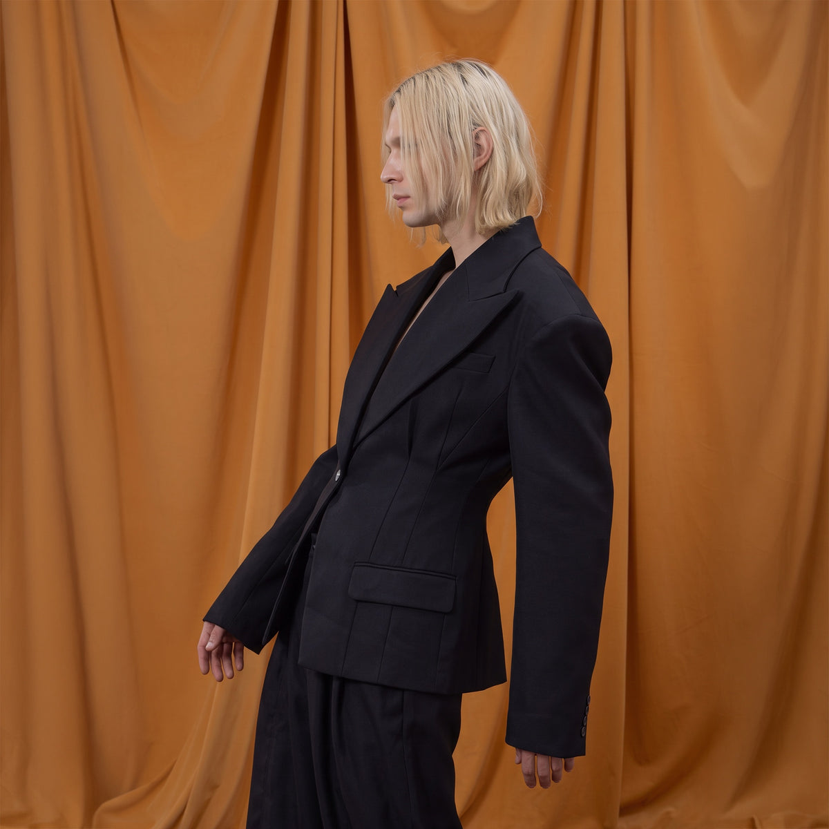 CLP Retro Wide-Lapel Cinched Blazer