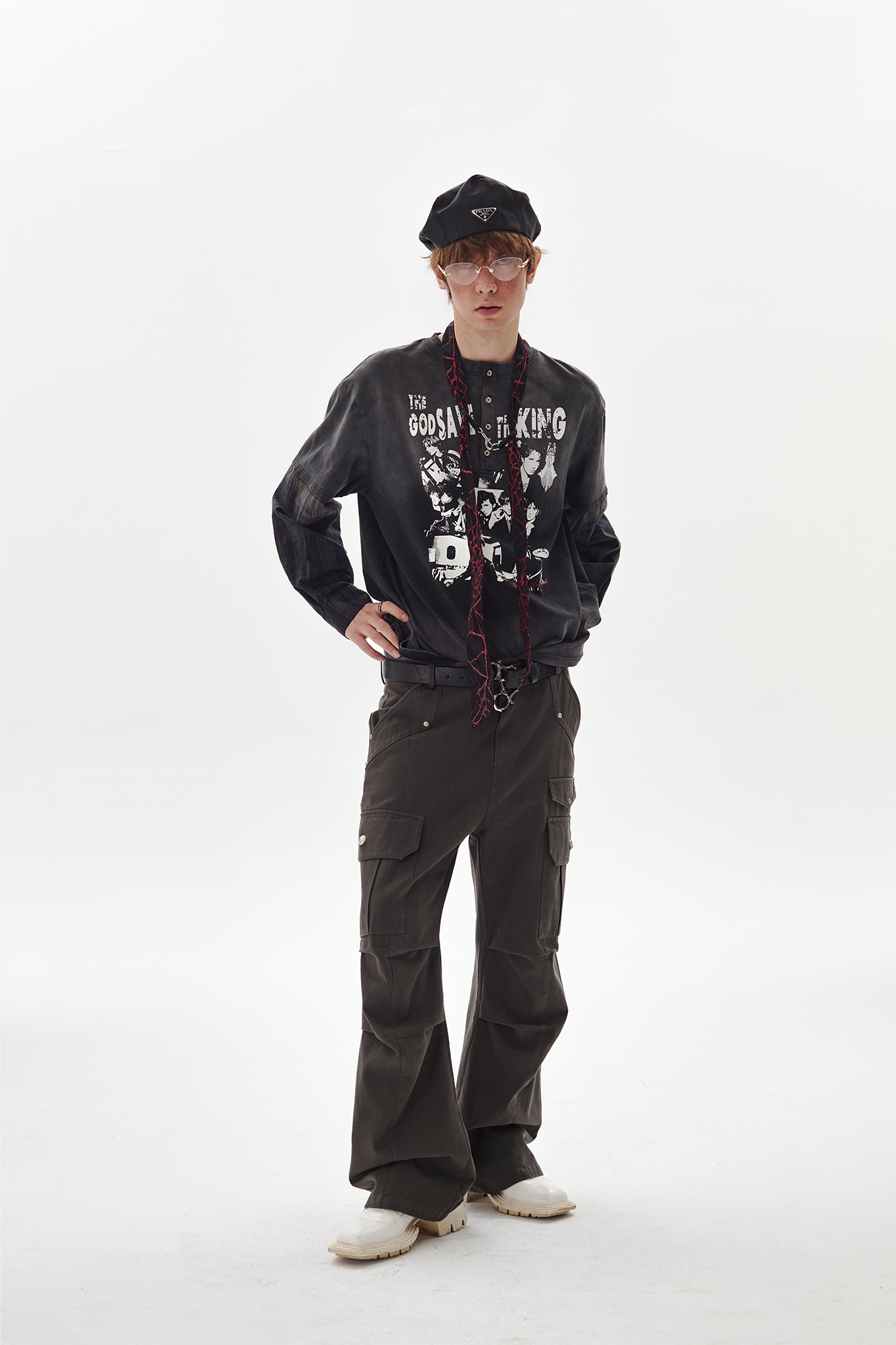 PASET Henley Portrait Graphic Layered Sweatshirt