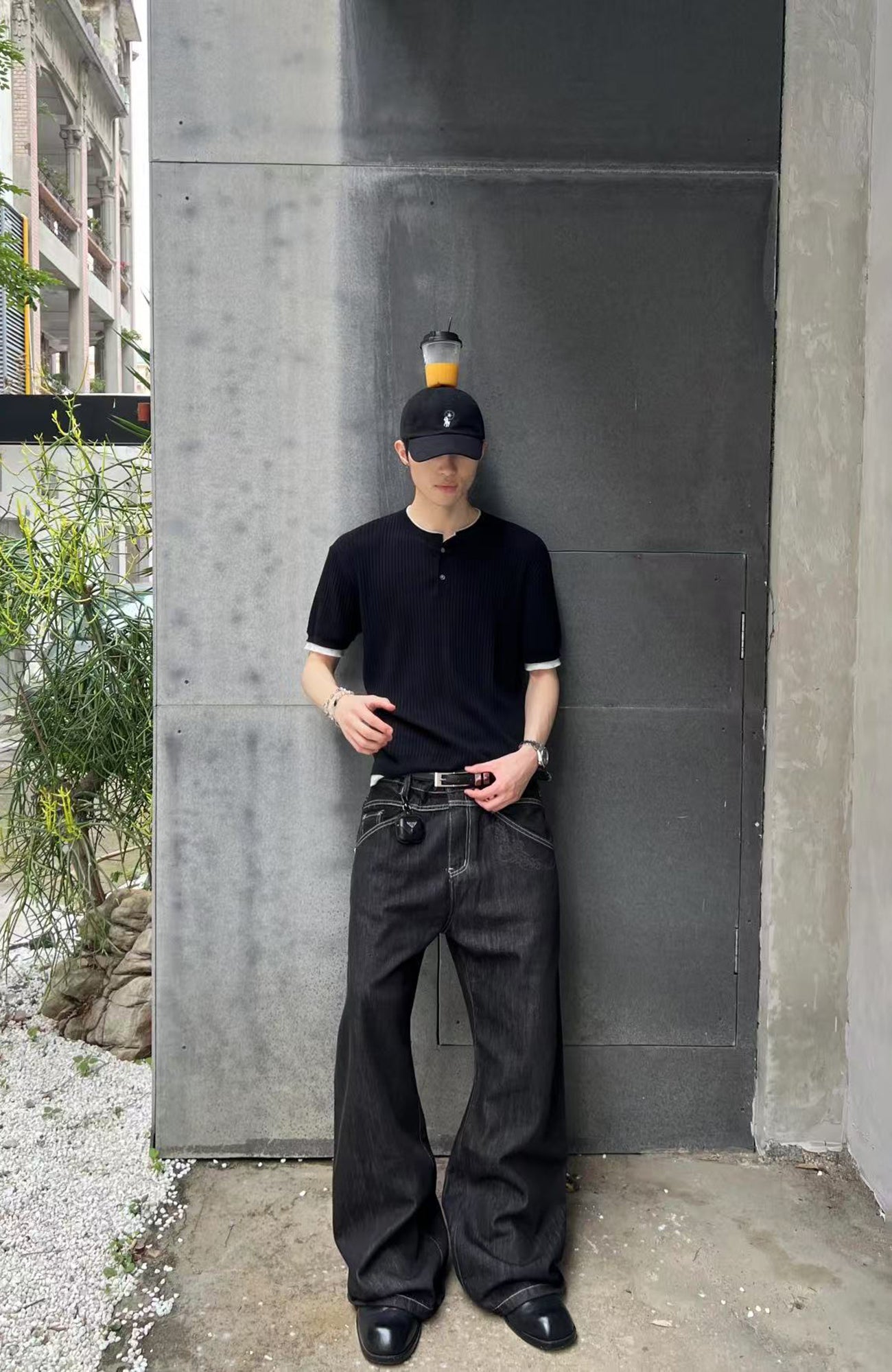 ELETEIZE Laser-Burned Curved Jeans