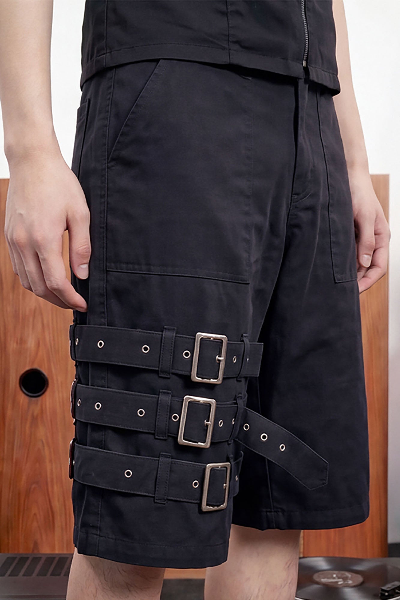 NOTHINGNESS WORLD Washed Buckle-Strap Cargo Shorts