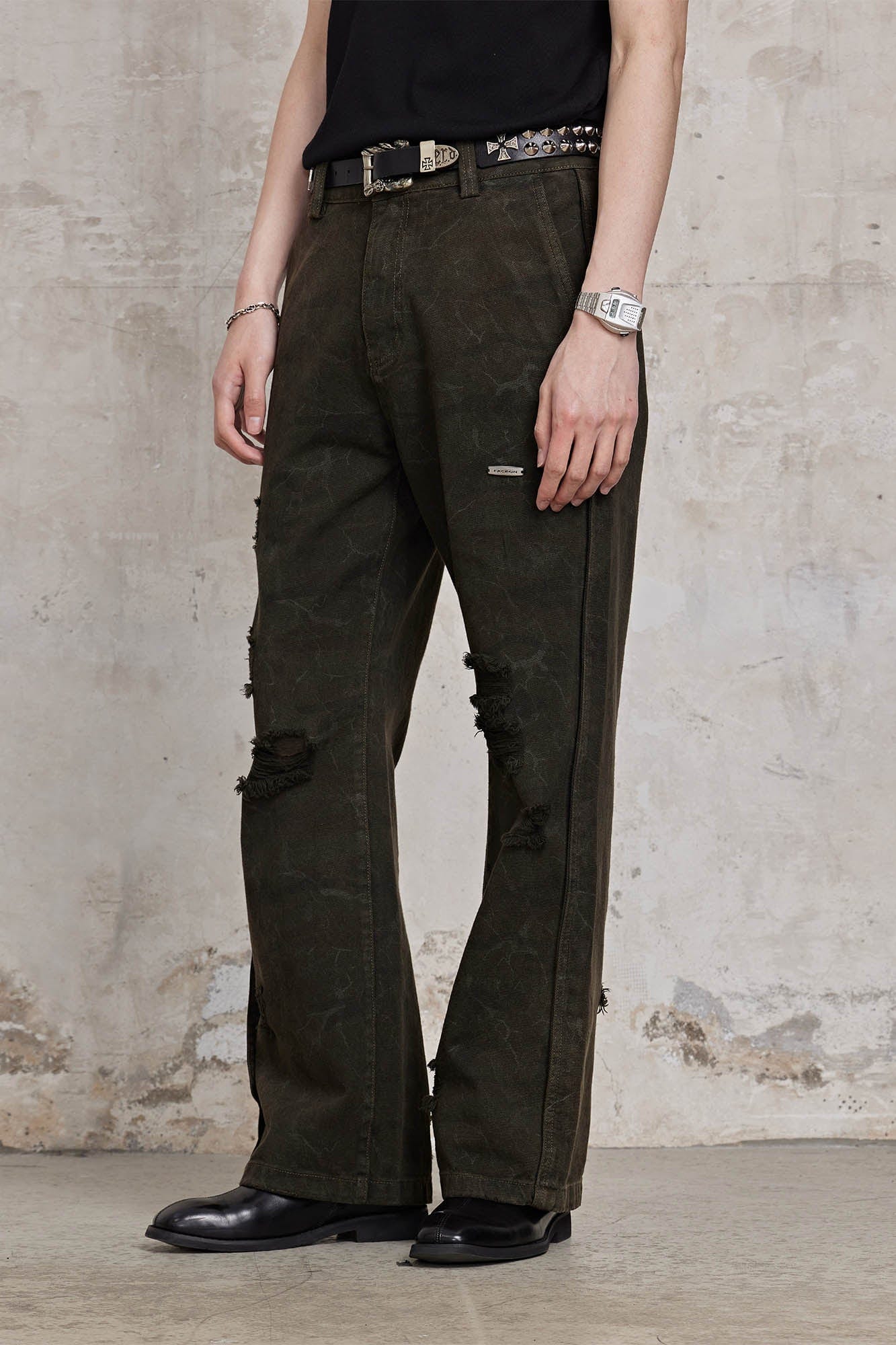 FACEONLAB Ripped Cracked Straight-Leg Pant, premium urban and streetwear designers apparel on PROJECTISR.com, FACEONLAB
