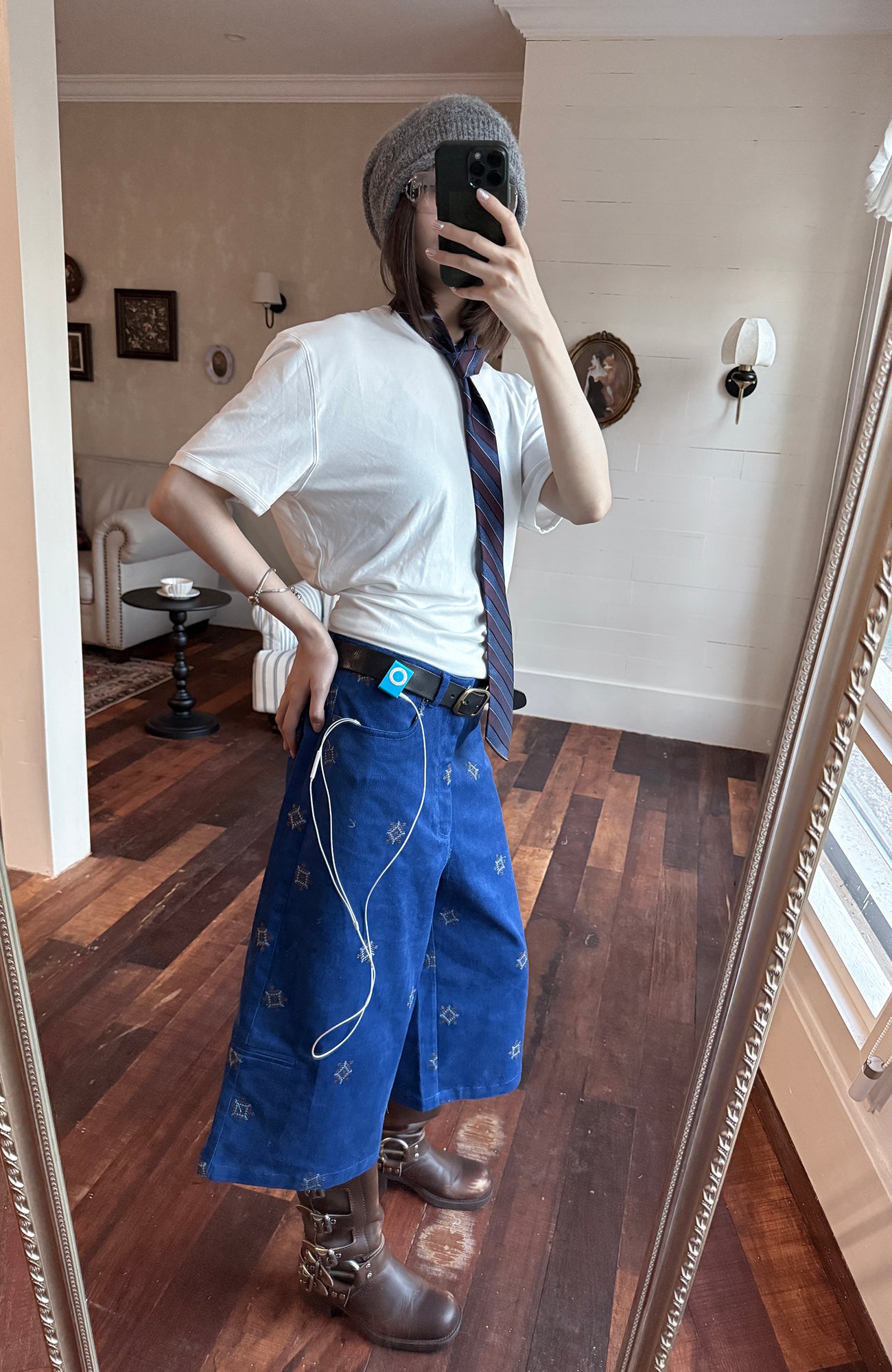 TRECLUB Embroidered Wide-leg Shorts