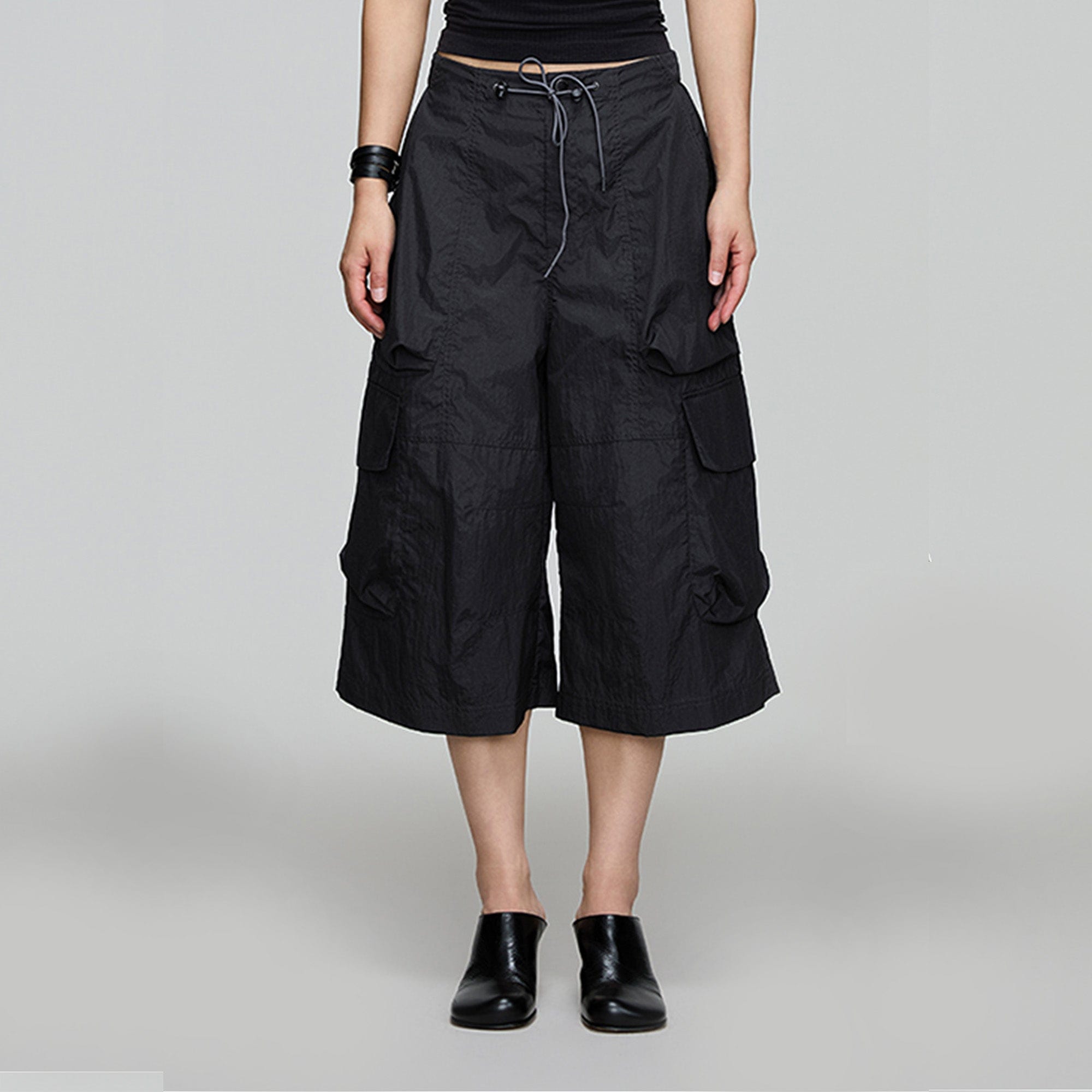 OPICLOTH Multi-Pocket Drawstring Cargo Shorts