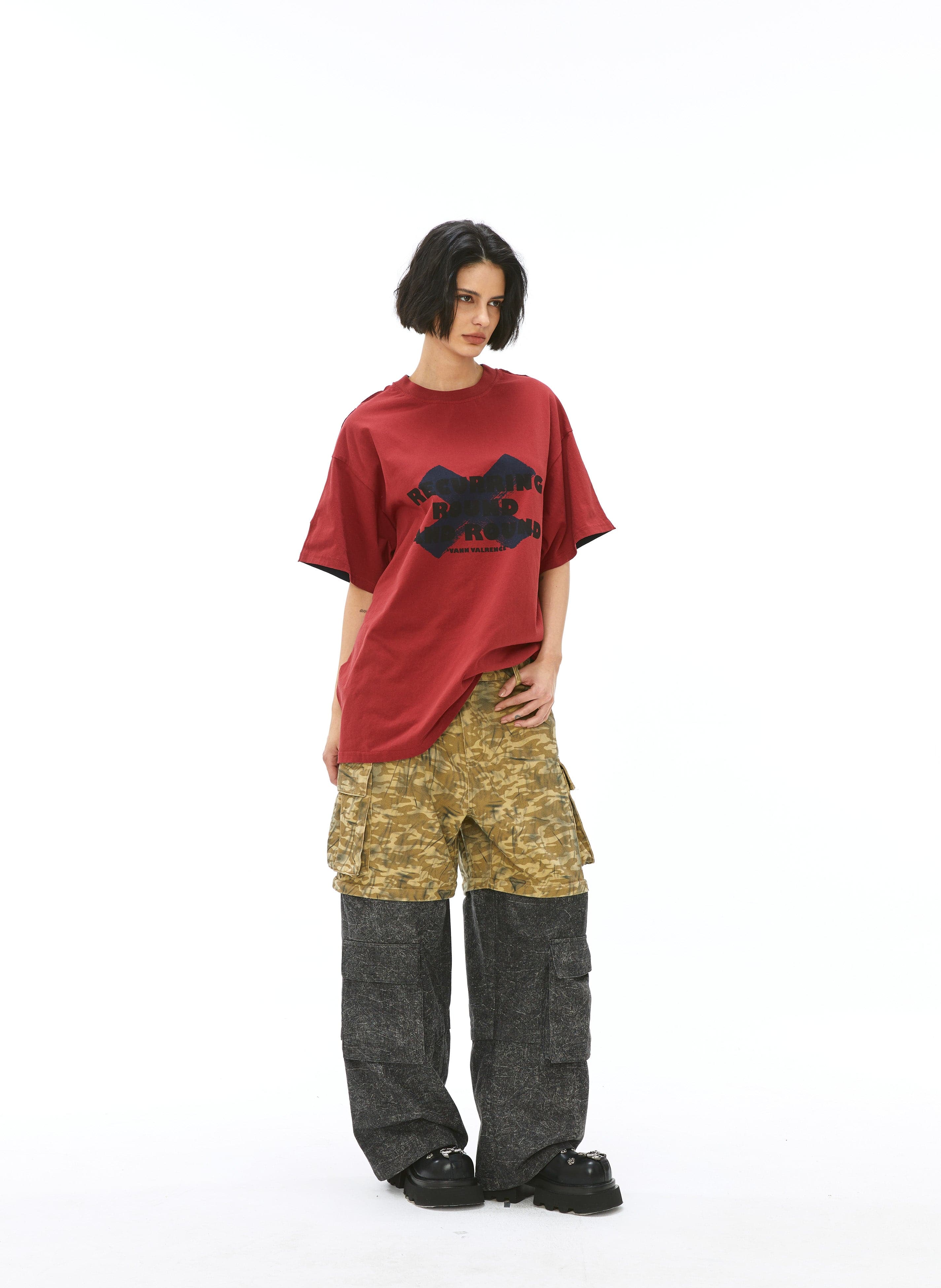 VANN VALRENCE Contrast Split Graphic T-Shirt