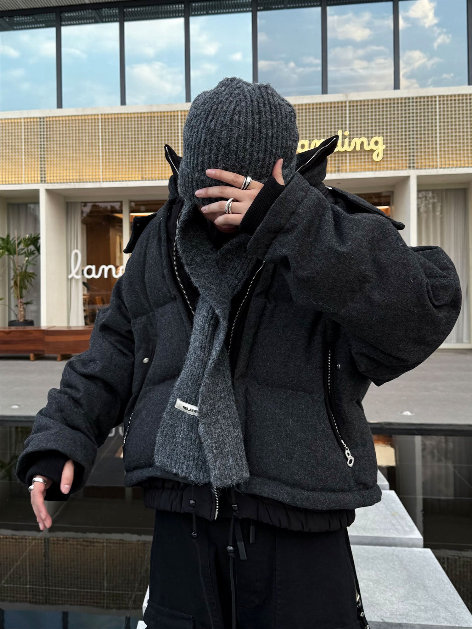 RELABEL Detachable Scarf Beanie Set