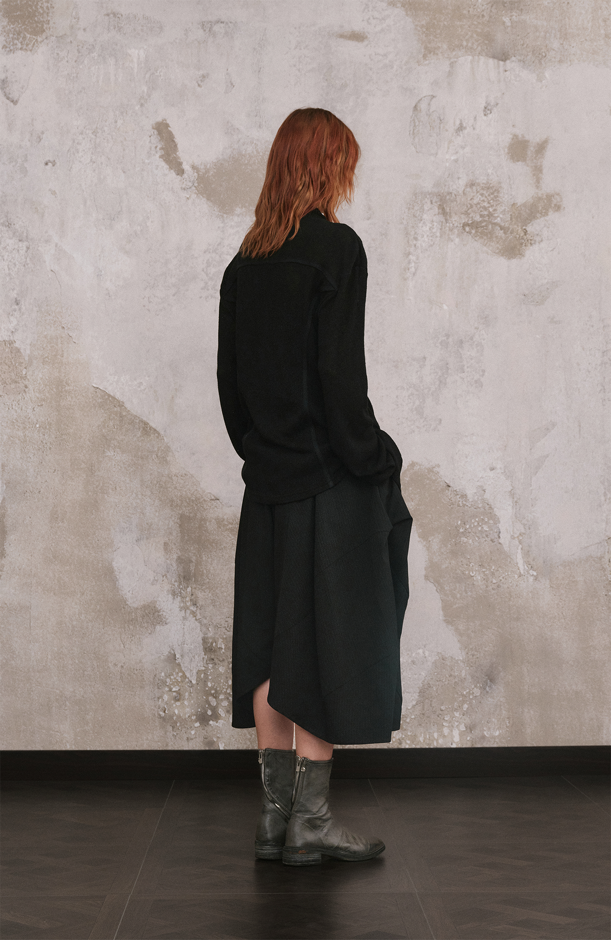 ILNya Nieternite Nifutur Curved Ribbed Zip-Up Sweater
