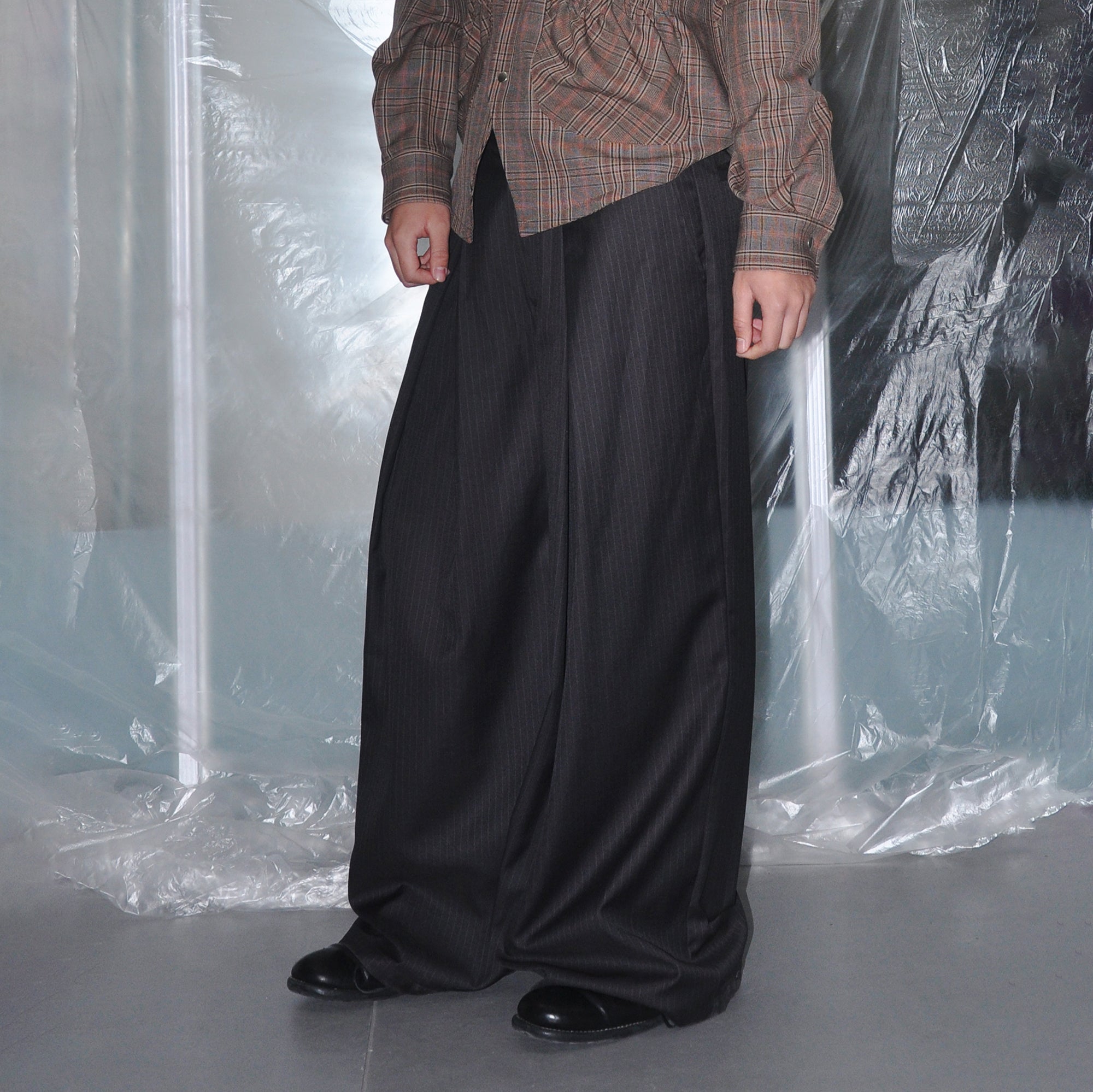 7440 37 1 Pleated Pinstripe Trousers