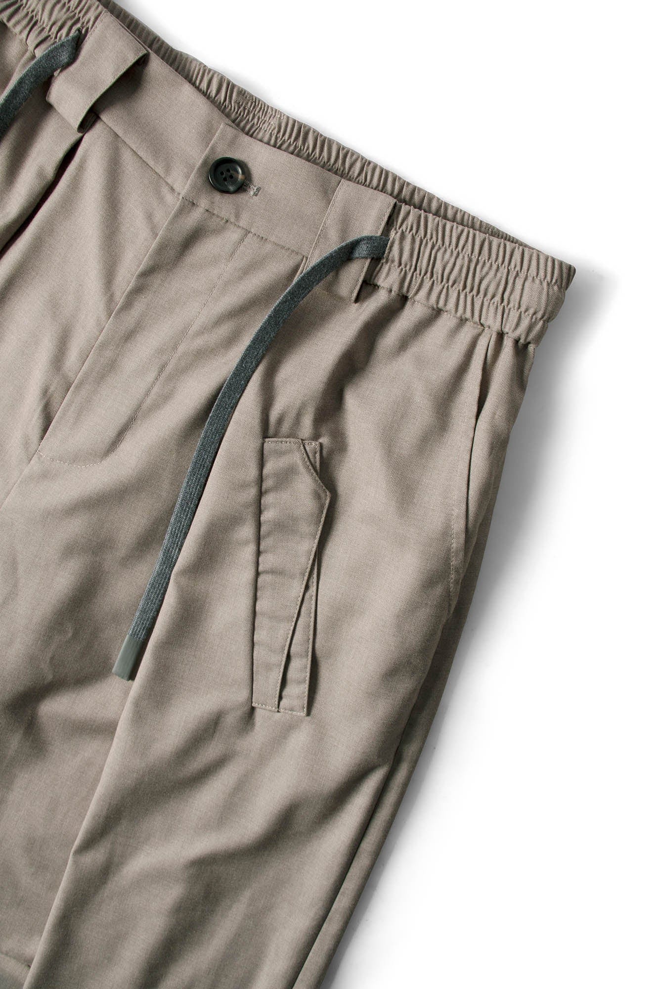 RELABEL Pleated Drawstring Curved Wide-Leg Trousers