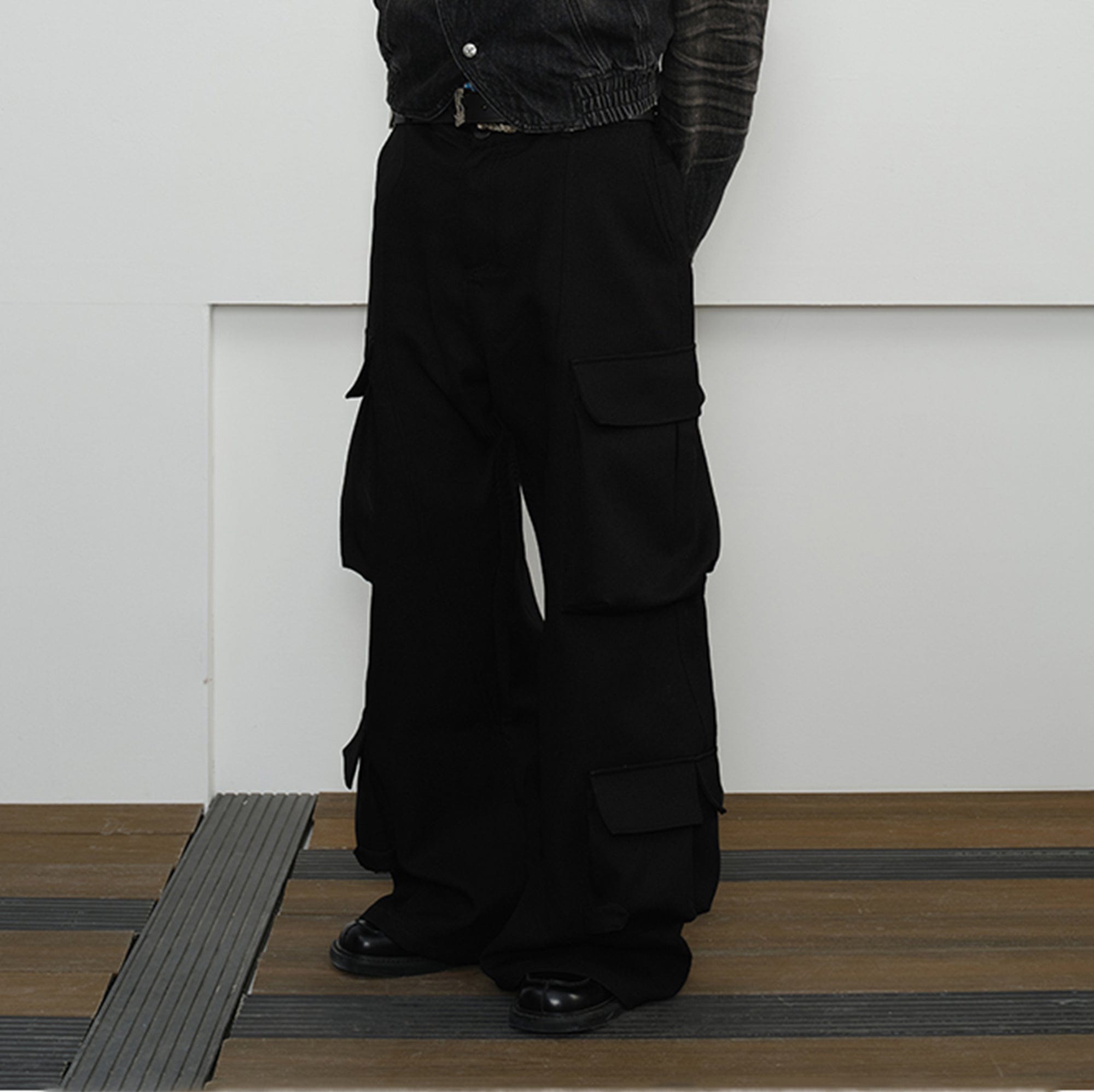 KREATE Multi-Pocket Wide-Leg Cargo Trousers, premium urban and streetwear designers apparel on PROJECTISR.com, KREATE