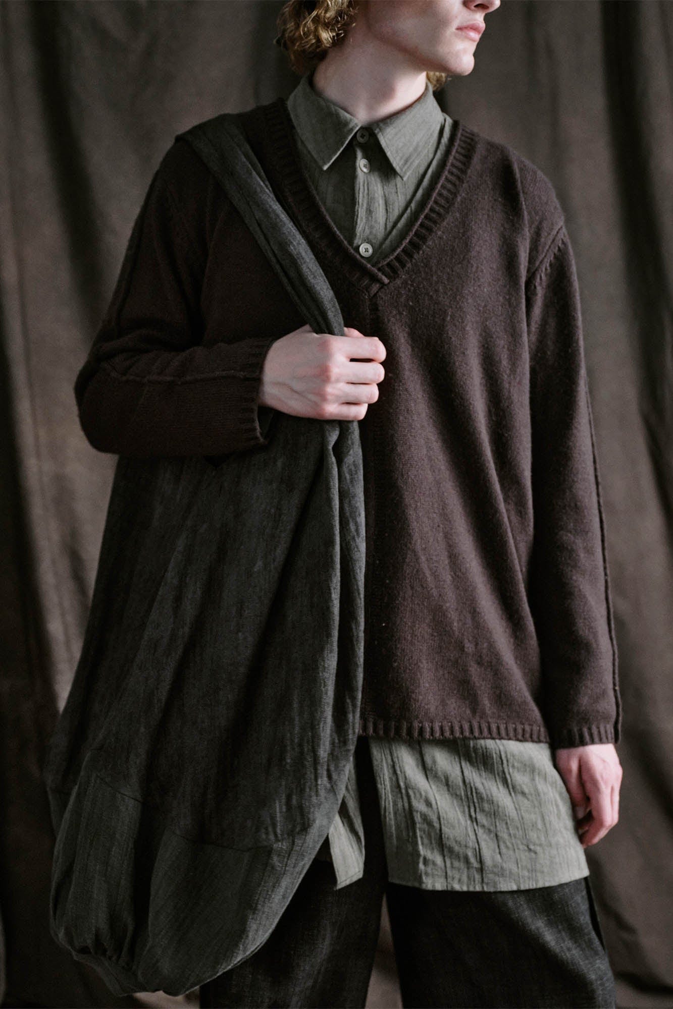 ILNya Nieternite Nifutur Draped Crescent Oversized Tote, premium urban and streetwear designers apparel on PROJECTISR.com, ILNya Nieternite Nifutur