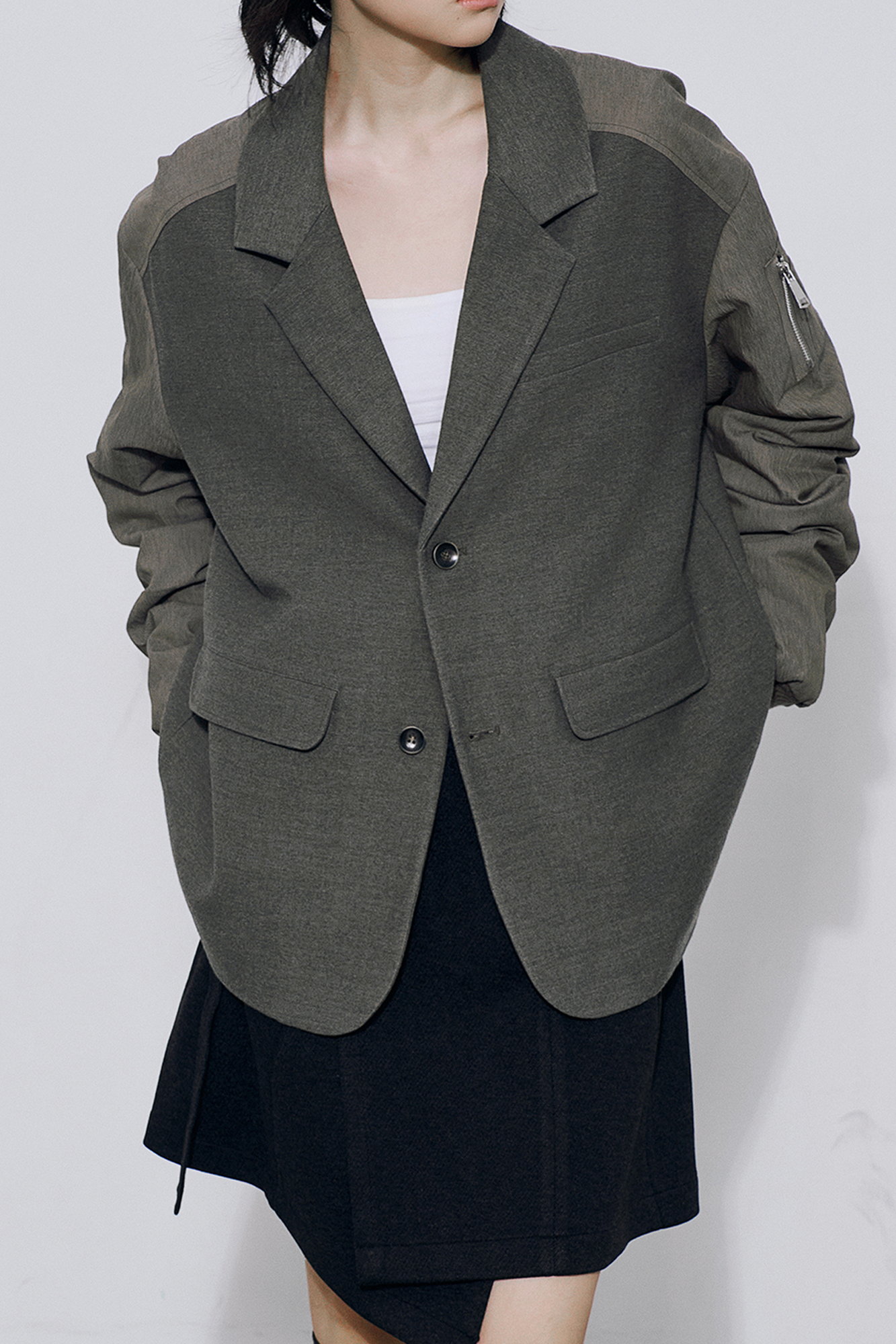 SAME FLOW Multi-Pocket Paneled Bomber-Sleeve Suit Jacket
