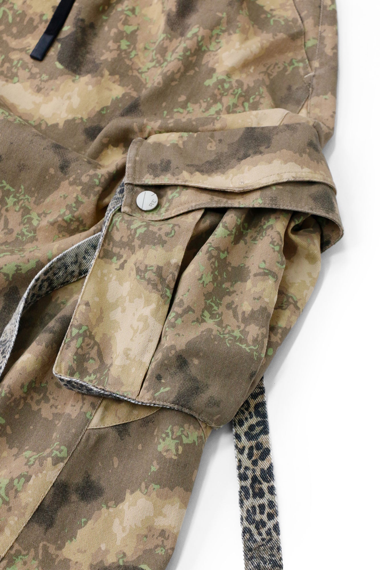RELABEL Detachable Scarf Camo Leopard Panel Oversized Shorts, premium urban and streetwear designers apparel on PROJECTISR.com, RELABEL
