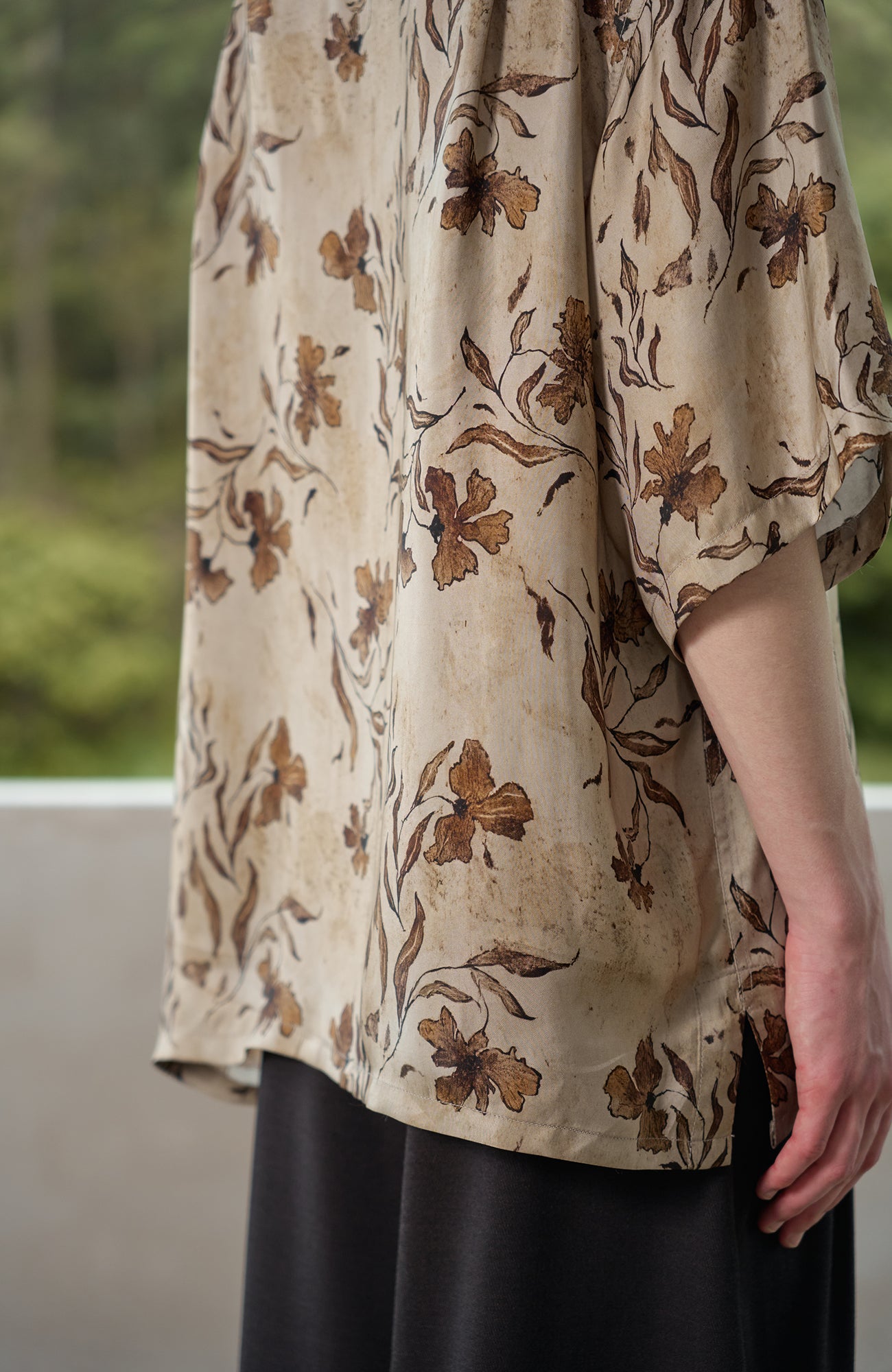 MOITIEDEPETALE Retro Botanical Cupro-Blend Half Shirt
