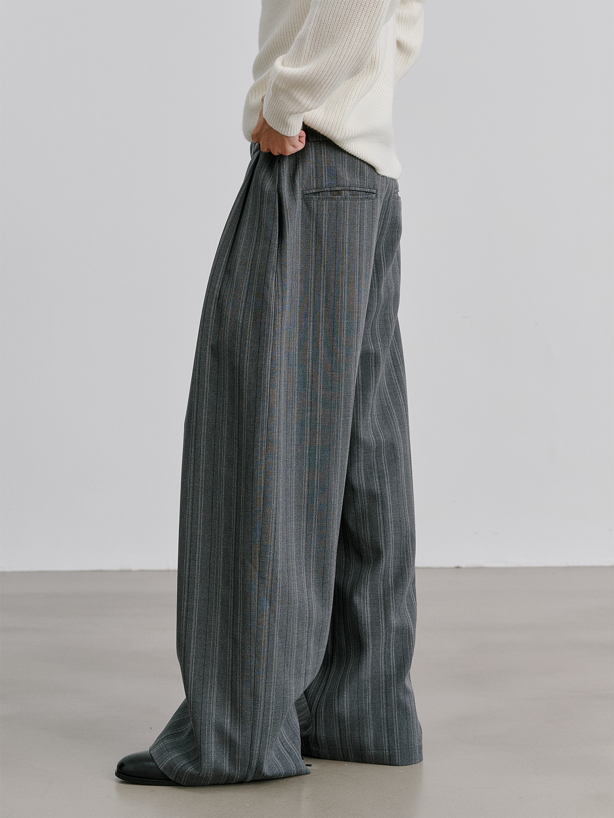 CATSSTAC Striped Belted Button Fly Wide-Leg Trousers