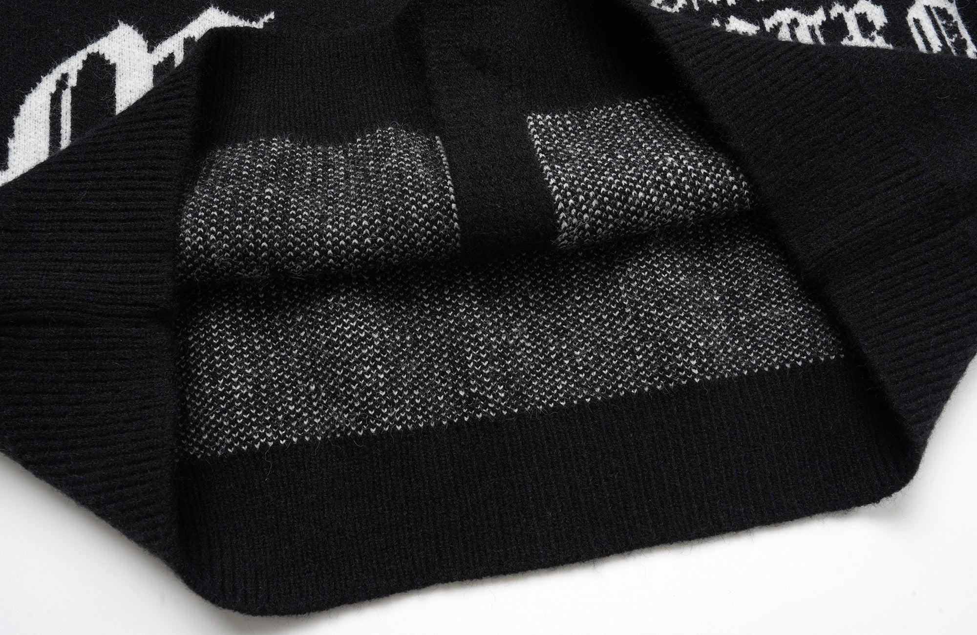 CLP Embroidered Patch Jacquard Cardigan