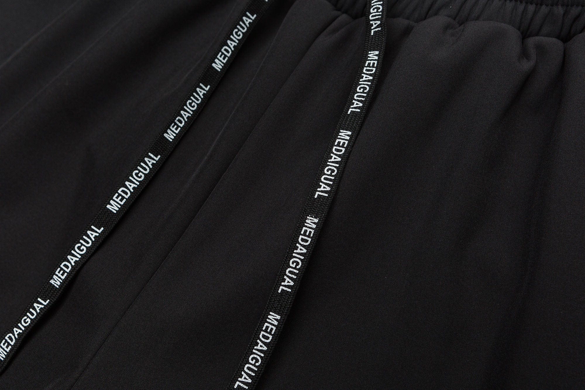 ME DA IGUAL Fleece-Lined Paneled Drawstring Pants, premium urban and streetwear designers apparel on PROJECTISR.com, ME DA IGUAL