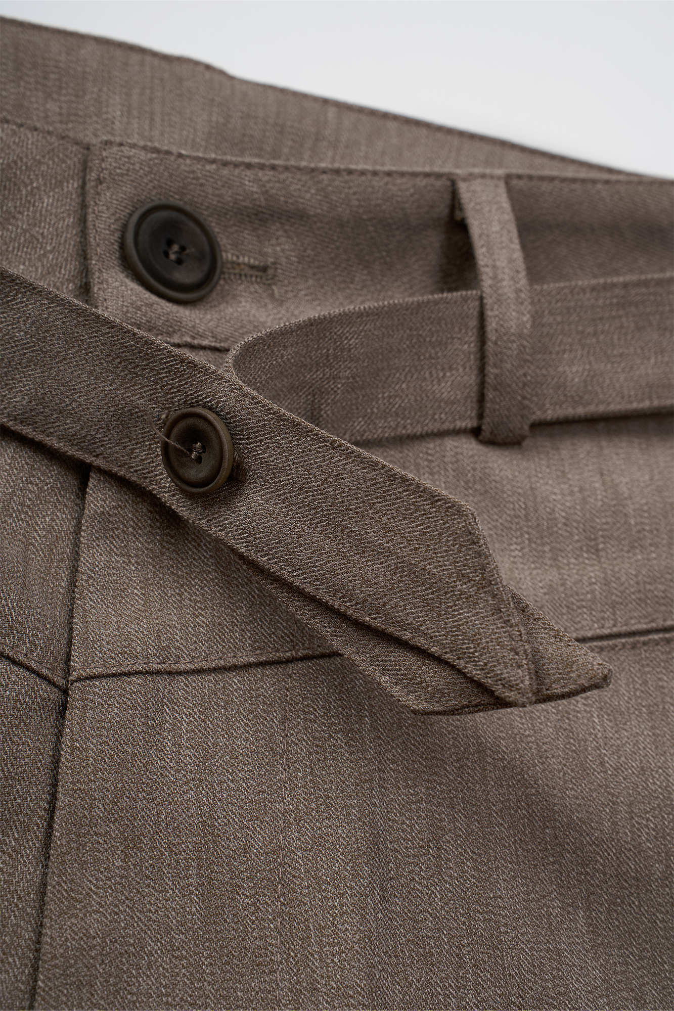 GONGHE REPUB Draped Belted Wool Shorts