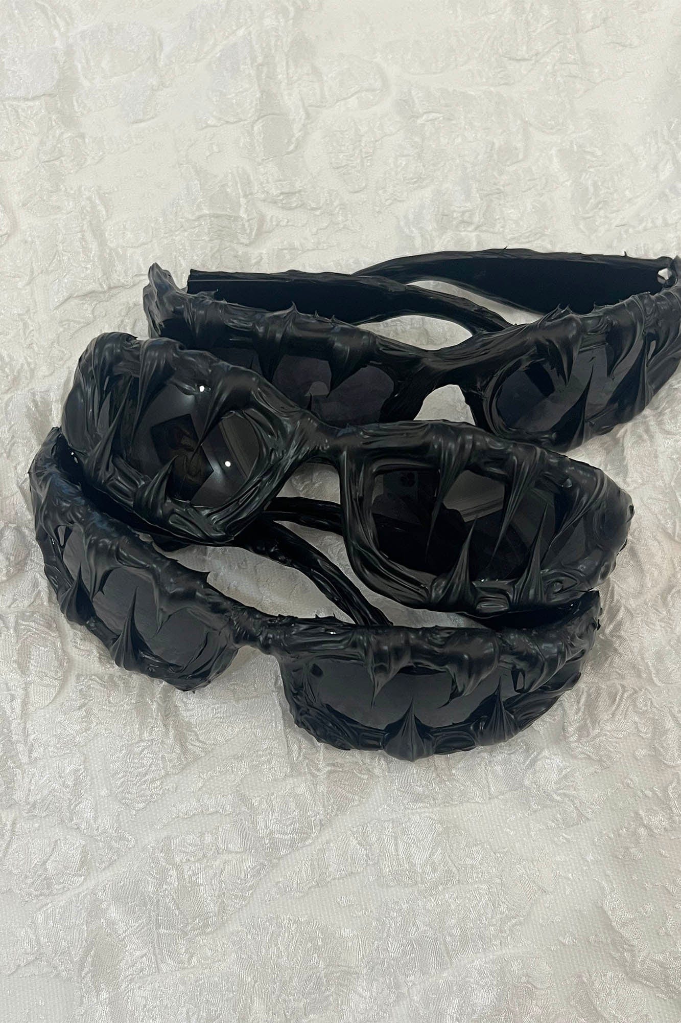 Pi0neeR Venom Melt Dripped Resin Sunglasses Black, premium urban and streetwear designers apparel on PROJECTISR.com, Pi0neeR