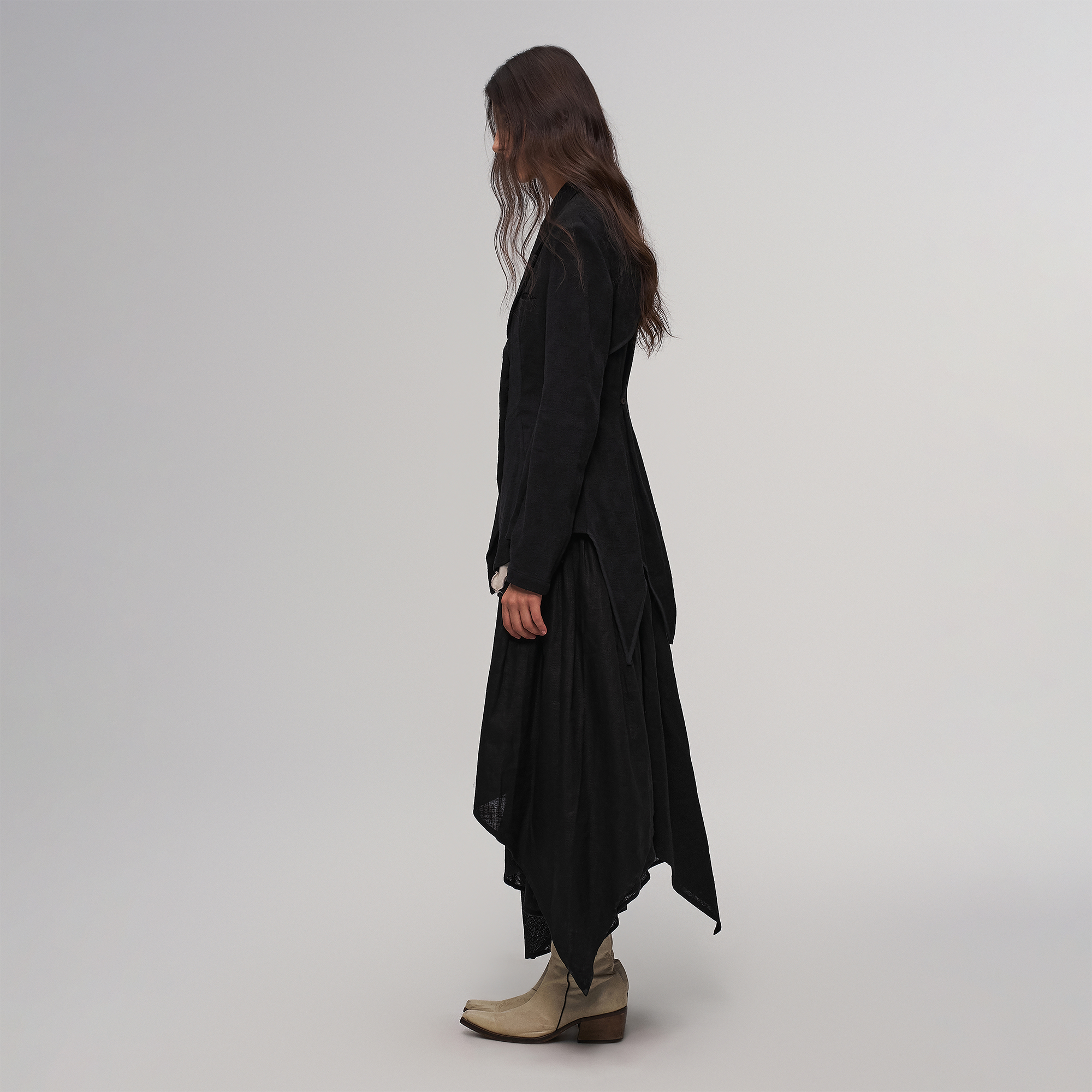ILNya Nieternite Nifutur Asymmetric Hem Linen-Blend Blazer, premium urban and streetwear designers apparel on PROJECTISR.com, ILNya Nieternite Nifutur