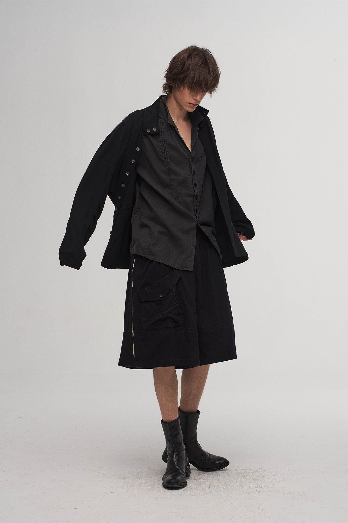ILNya Nieternite Nifutur Washed Deconstructed Paneled Pleated Shirt