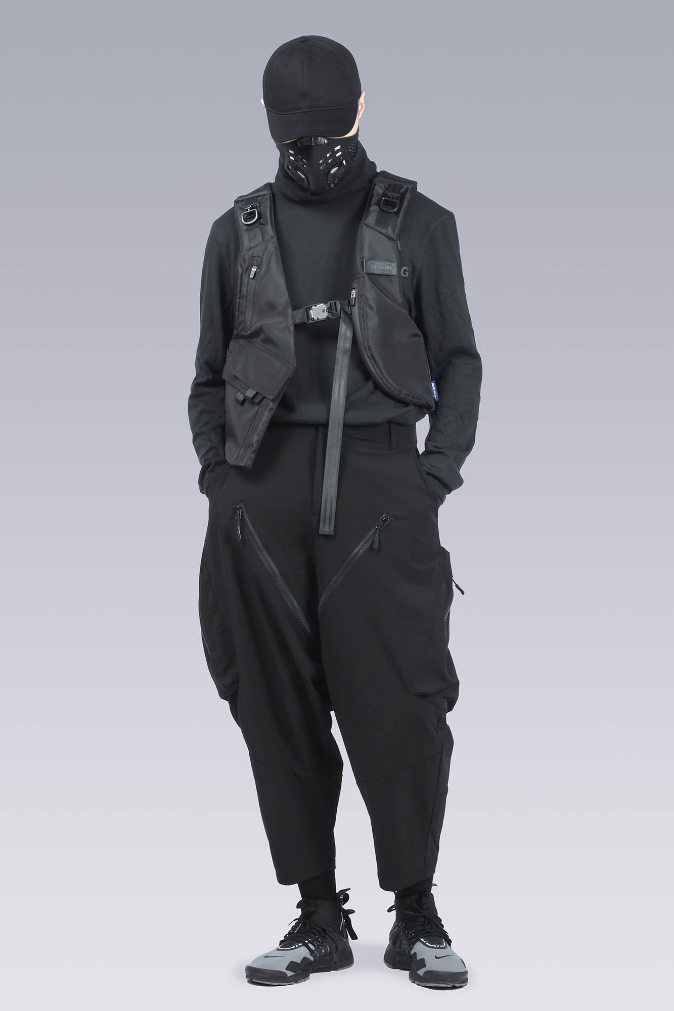 SILENSTORM Utility Multi-Pocket Harem Pants, premium urban and streetwear designers apparel on PROJECTISR.com, SILENSTORM