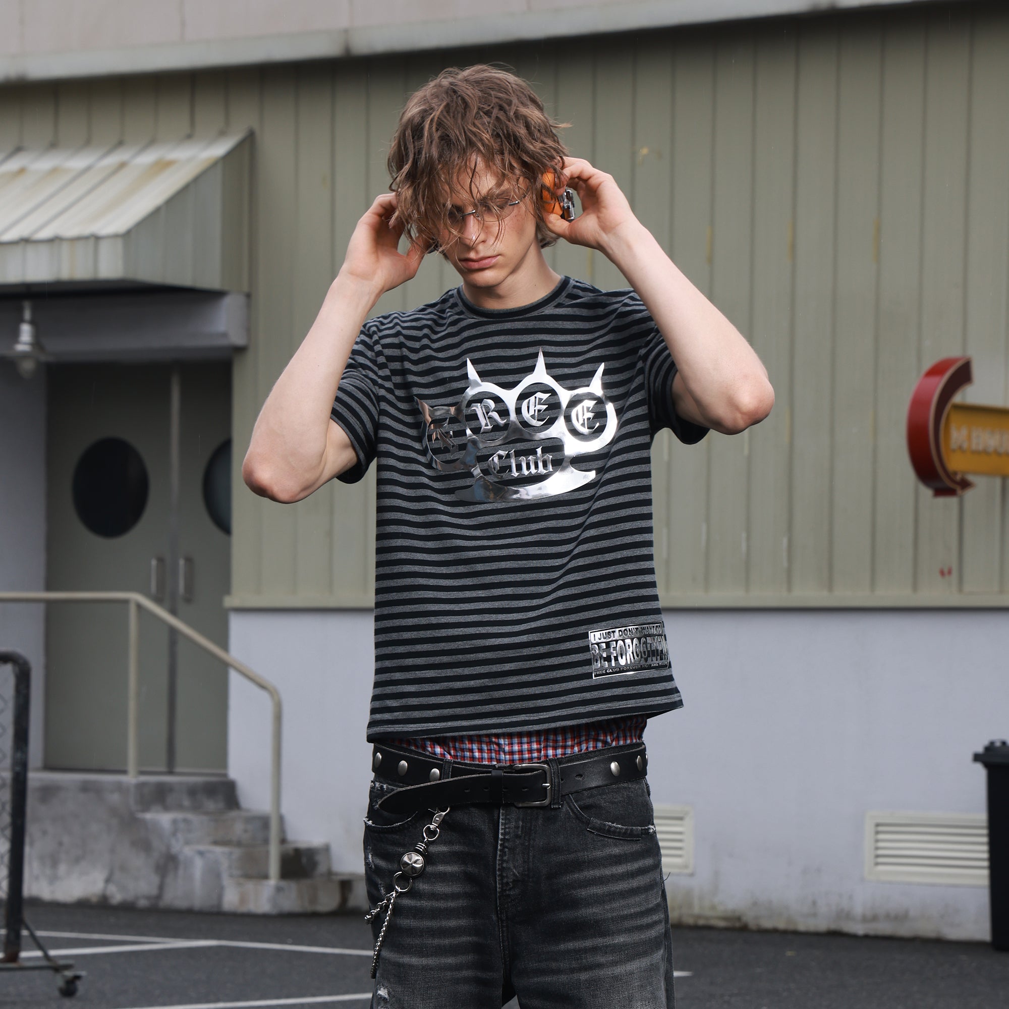 SAVAGEGROWTHWORLD Silver Foil Graphic Stripe T-Shirt