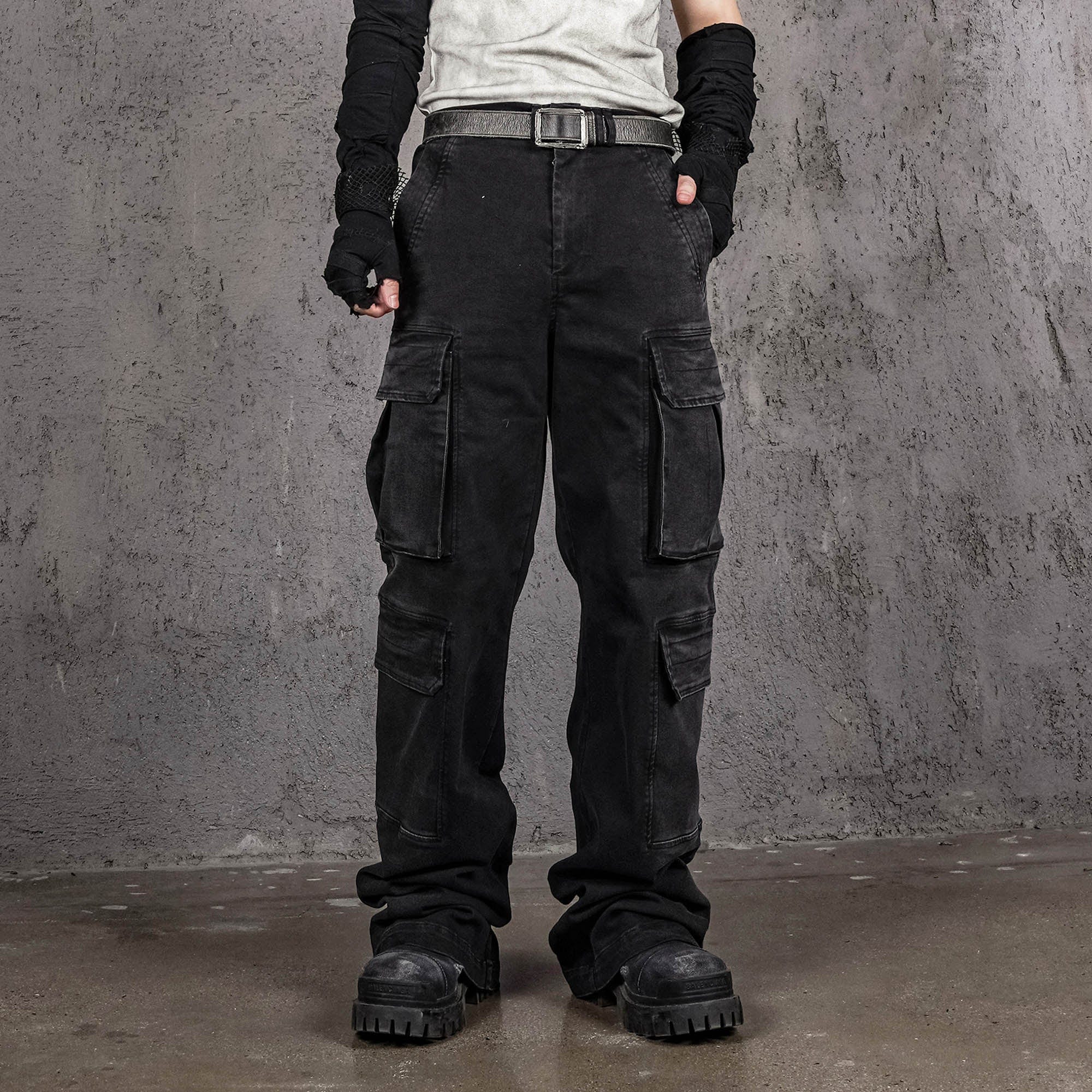 UNDERWATER Multi Pockets Gradient Jeans Black, premium urban and streetwear designers apparel on PROJECTISR.com, UNDERWATER