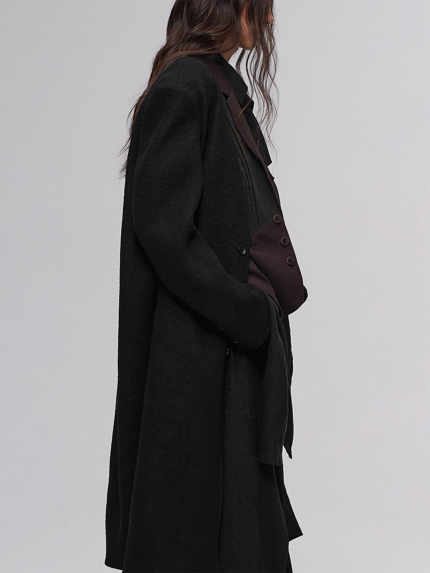 ILNya Nieternite Nifutur Essential Collarless Heavyweight Wool Coat