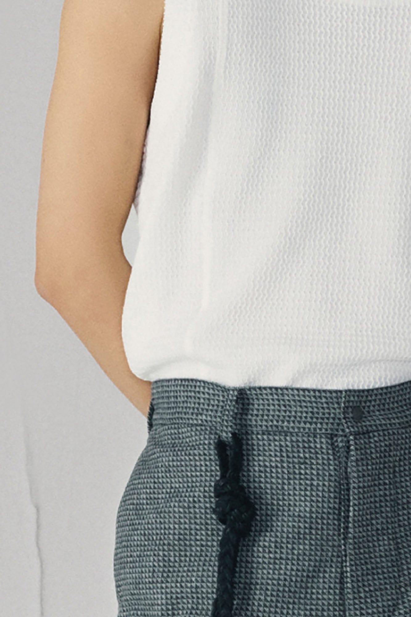 GONGHE REPUB Wavy Ribbed Vest, premium urban and streetwear designers apparel on PROJECTISR.com, GONGHE REPUB