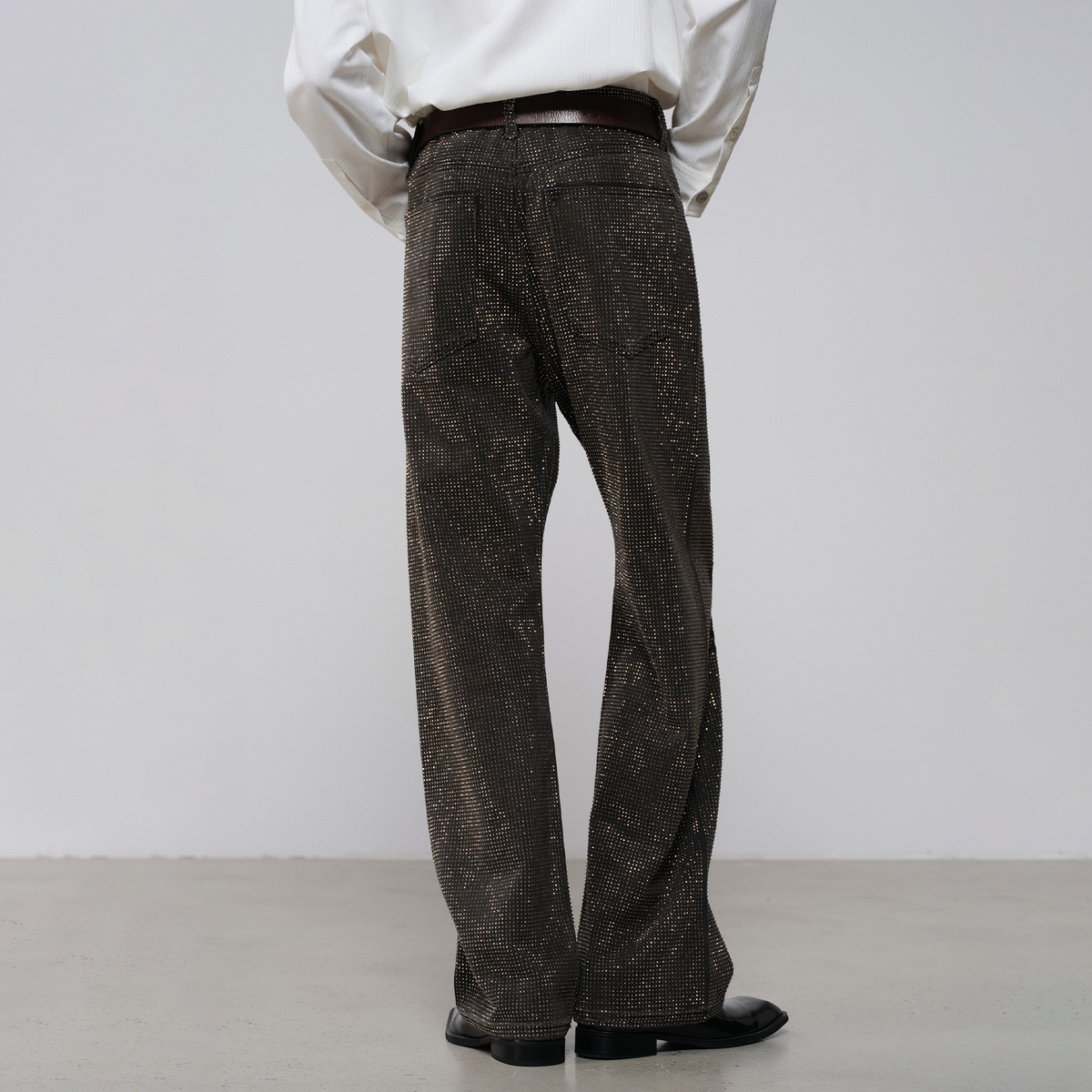 FACEONLAB Double-Headed Snake Studded Dirty-Washed Retro Jeans