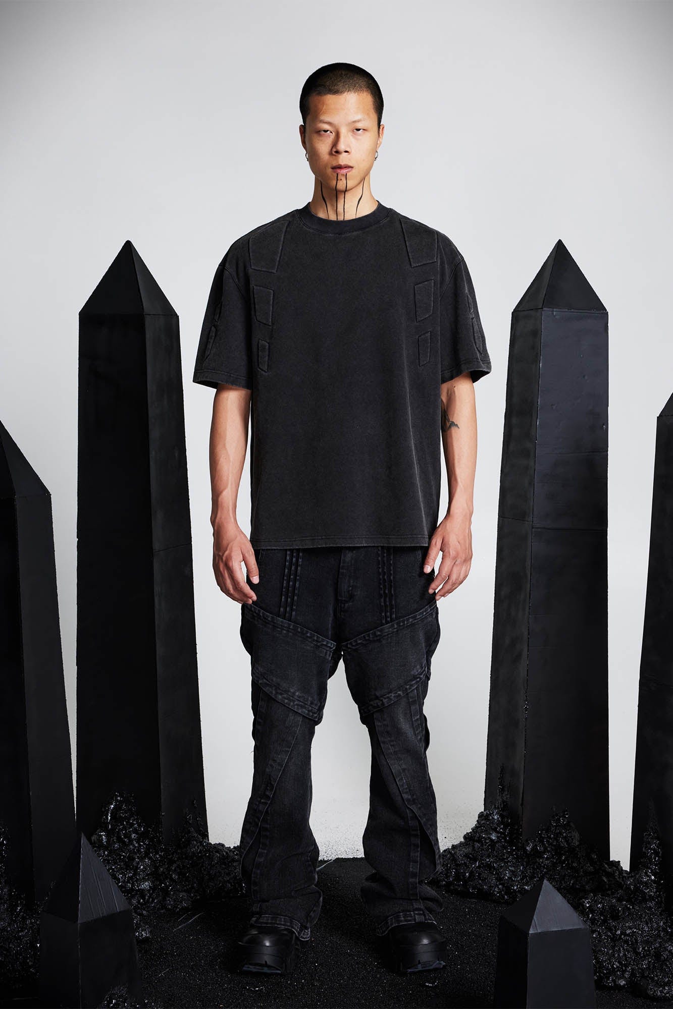 SSIN7 Armored Padded-Panel Washed T-Shirt, premium urban and streetwear designers apparel on PROJECTISR.com, SSIN7