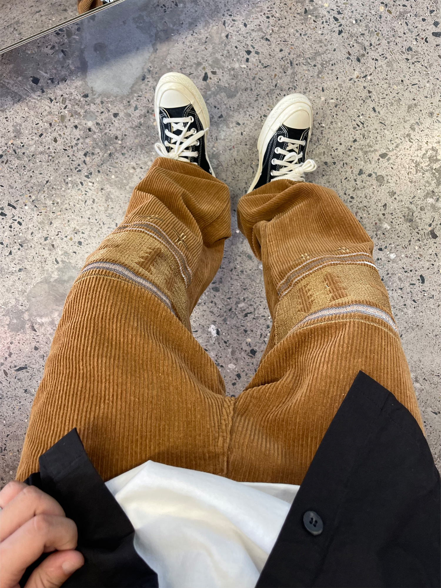 ME DA IGUAL Embroidered Corduroy Straight-Leg Pants