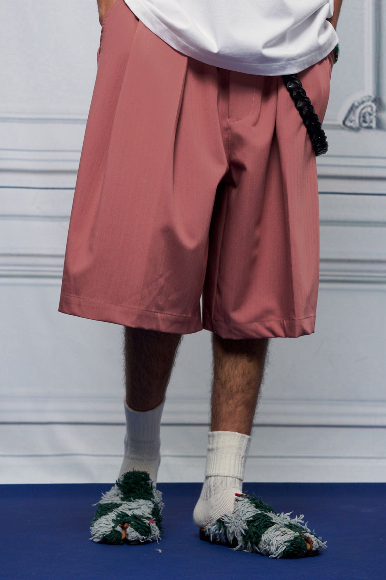 UNLIMITED MOTE Pleated Wide-Leg Drawstring Shorts Rose Pink, premium urban and streetwear designers apparel on PROJECTISR.com, UNLIMITED MOTE
