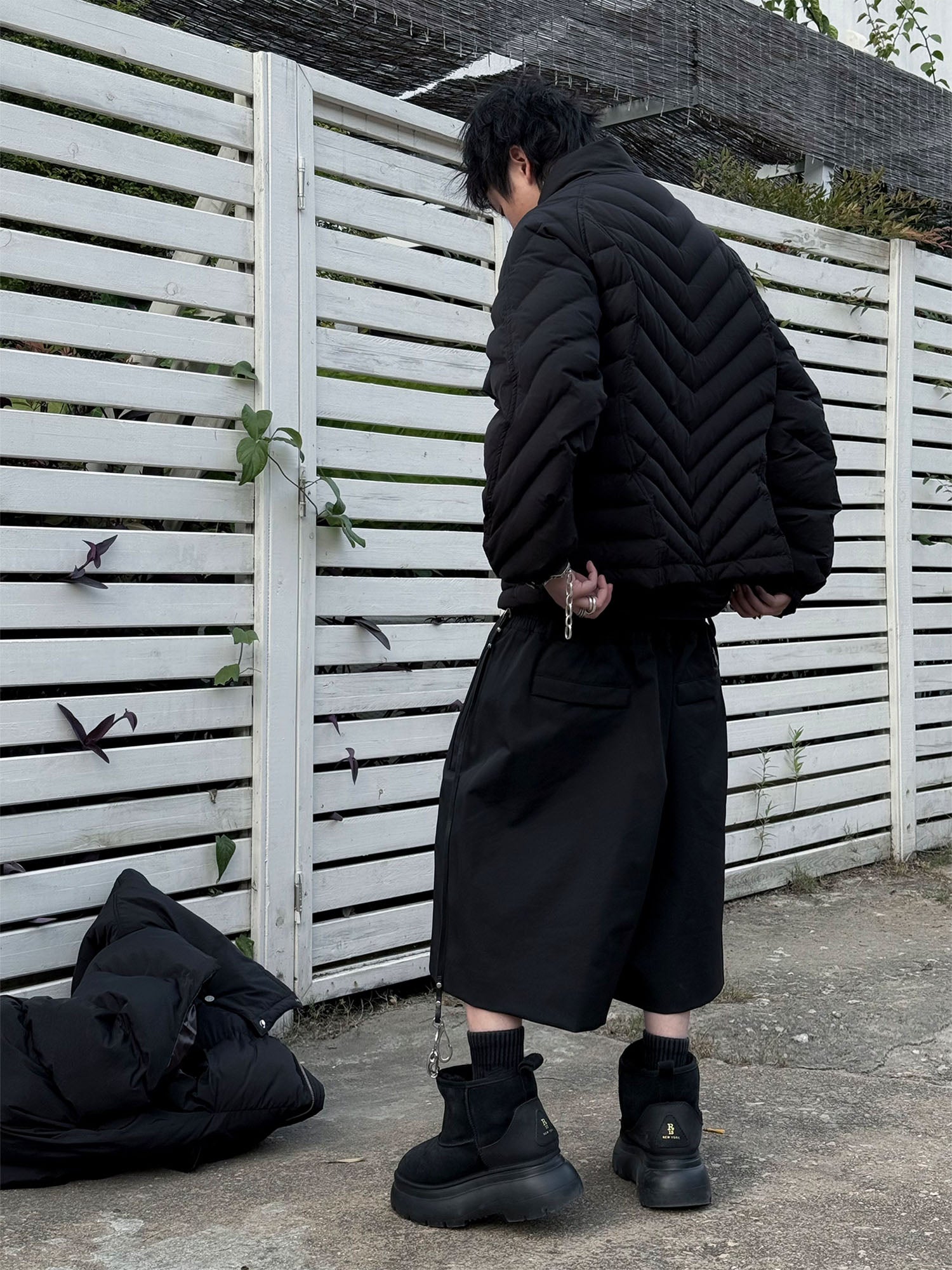 RELABEL V-Segment Ribcage Puffer Jacket Black