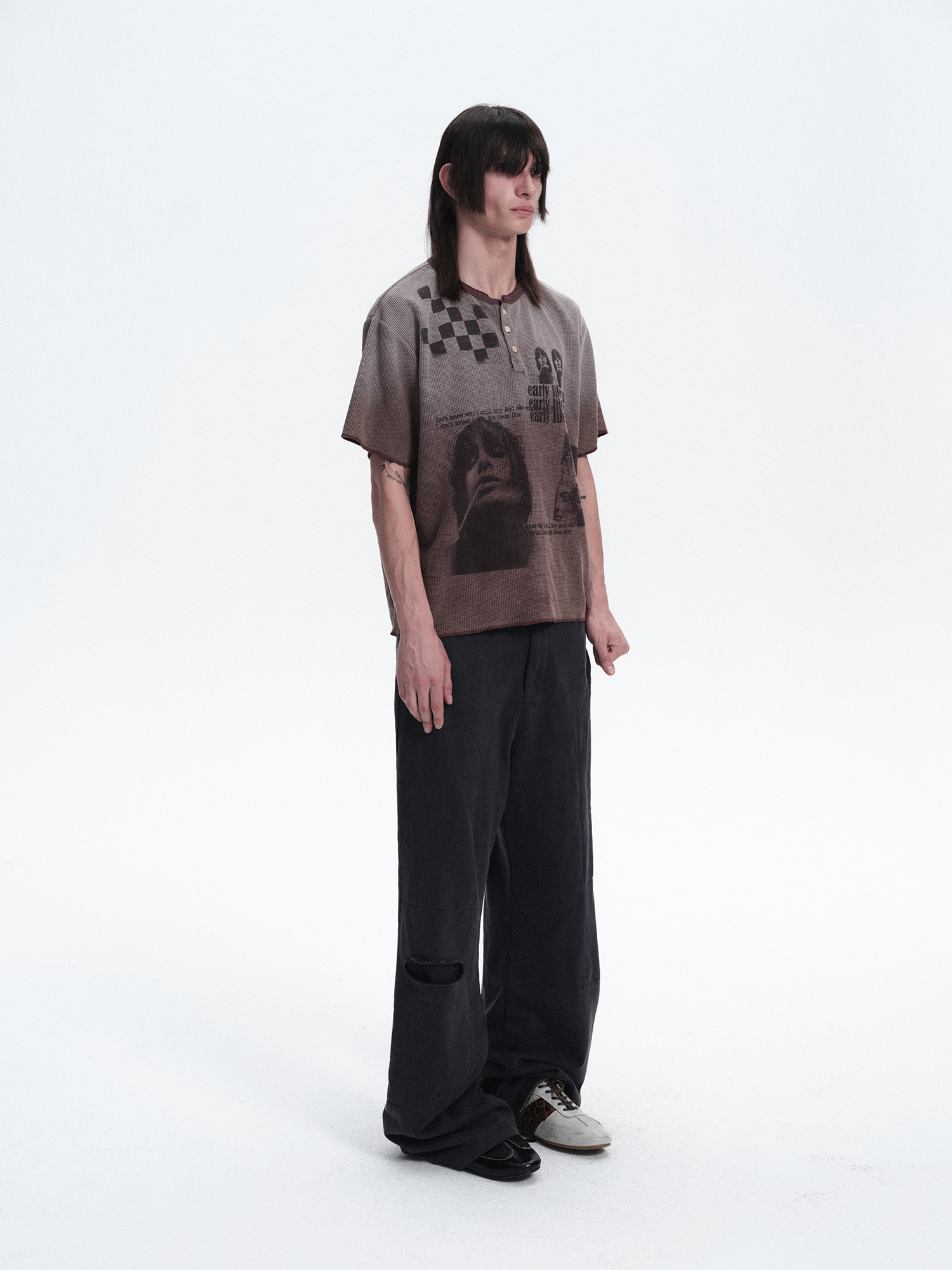 RICHILL Waffle Portrait Gradient Graphic Tee