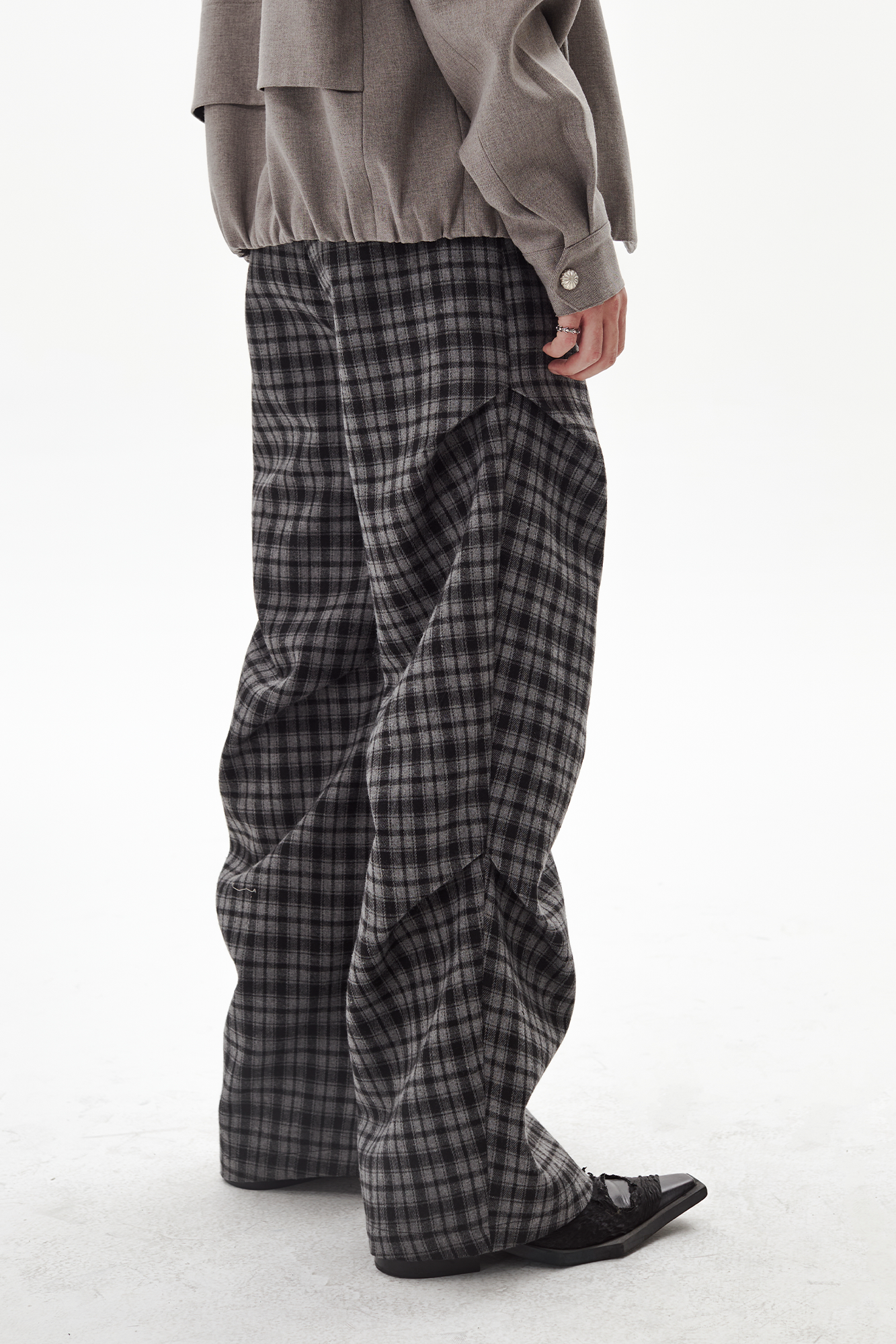 PASET Retro Plaid Folded Straight-Leg Trousers