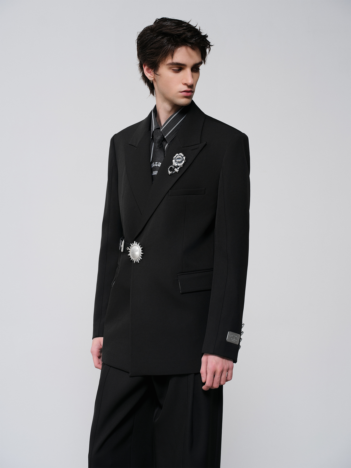 FACEONLAB Rose Brooch Asymmetric Belted Blazer